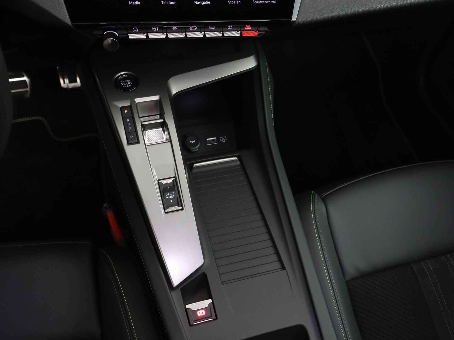 Peugeot 408 1.2 PureTech GT 130 EAT8 | Panoramadak | Focal | Massagestoelen | Elektrische Klep | Navigatie | Camera | Draadloze Apple Carplay/Android Auto | Stoel- Stuurverwarming | Adaptive cruise control | - 13/44