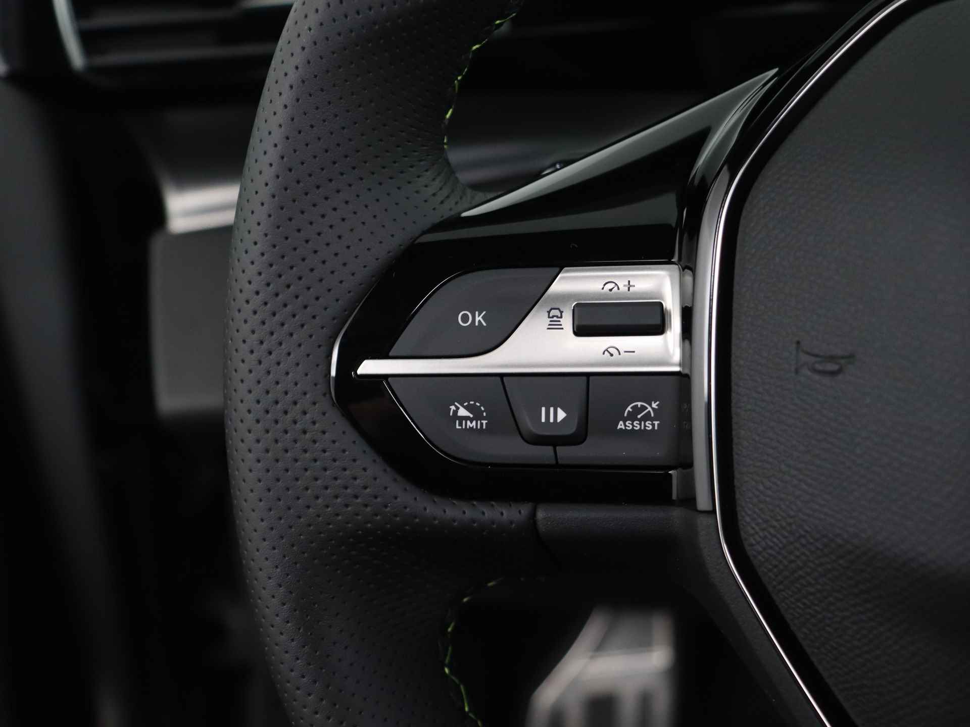 Peugeot 408 1.2 PureTech GT 130 EAT8 | Panoramadak | Focal | Massagestoelen | Elektrische Klep | Navigatie | Camera | Draadloze Apple Carplay/Android Auto | Stoel- Stuurverwarming | Adaptive cruise control | - 22/44