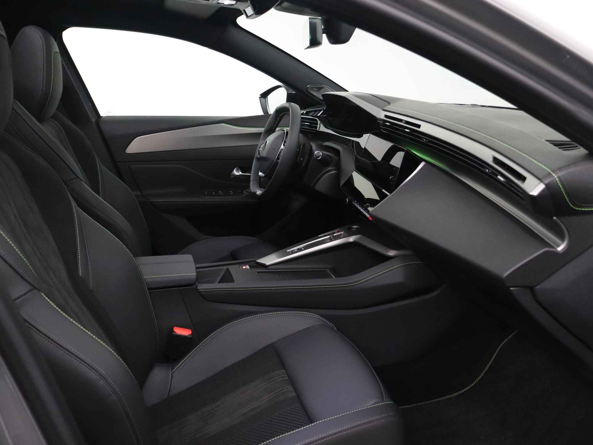 Peugeot 408 1.2 PureTech GT 130 EAT8 | Panoramadak | Focal | Massagestoelen | Elektrische Klep | Navigatie | Camera | Draadloze Apple Carplay/Android Auto | Stoel- Stuurverwarming | Adaptive cruise control | - 30/44