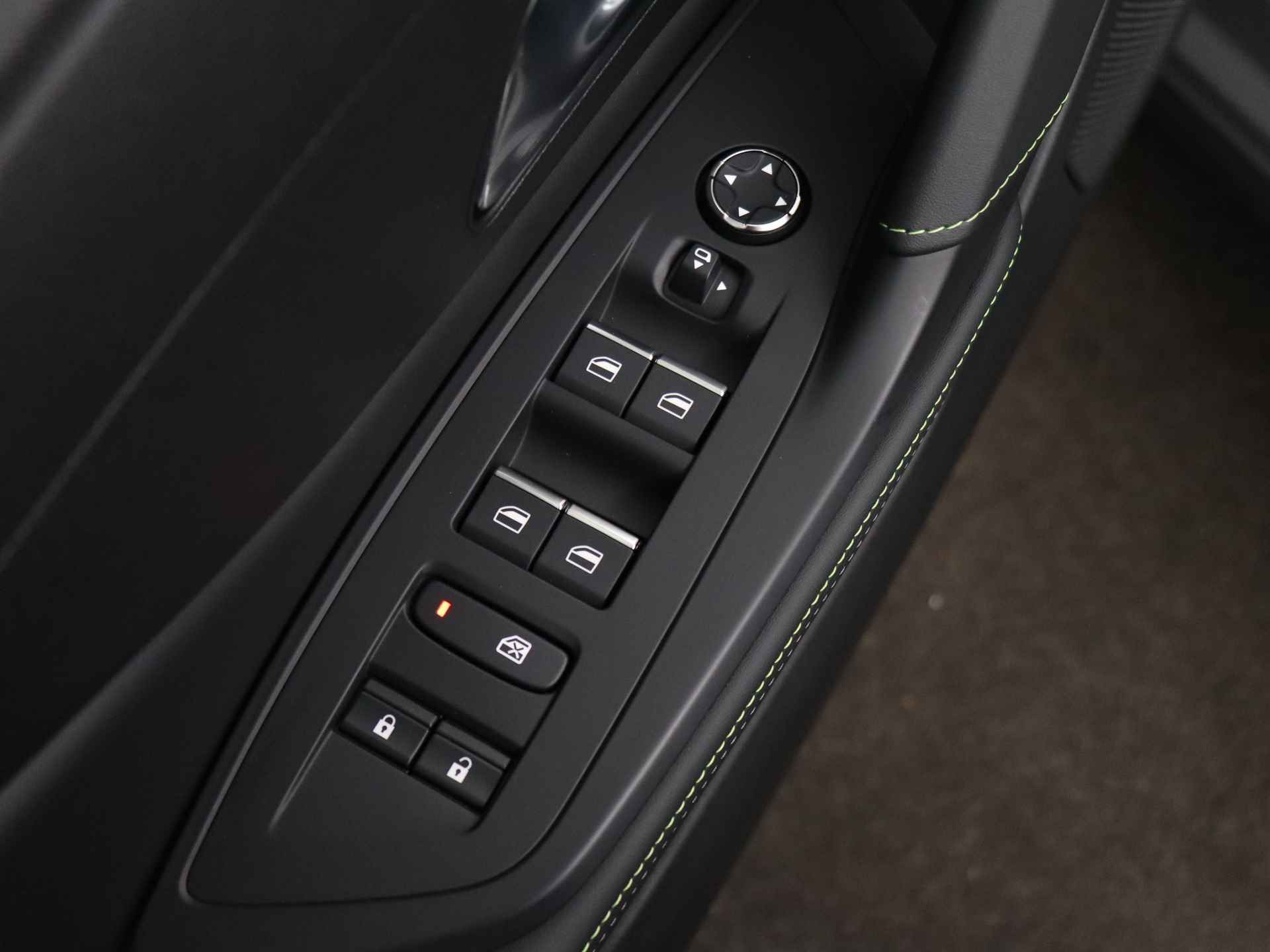 Peugeot 408 1.2 PureTech GT 130 EAT8 | Panoramadak | Focal | Massagestoelen | Elektrische Klep | Navigatie | Camera | Draadloze Apple Carplay/Android Auto | Stoel- Stuurverwarming | Adaptive cruise control | - 32/44