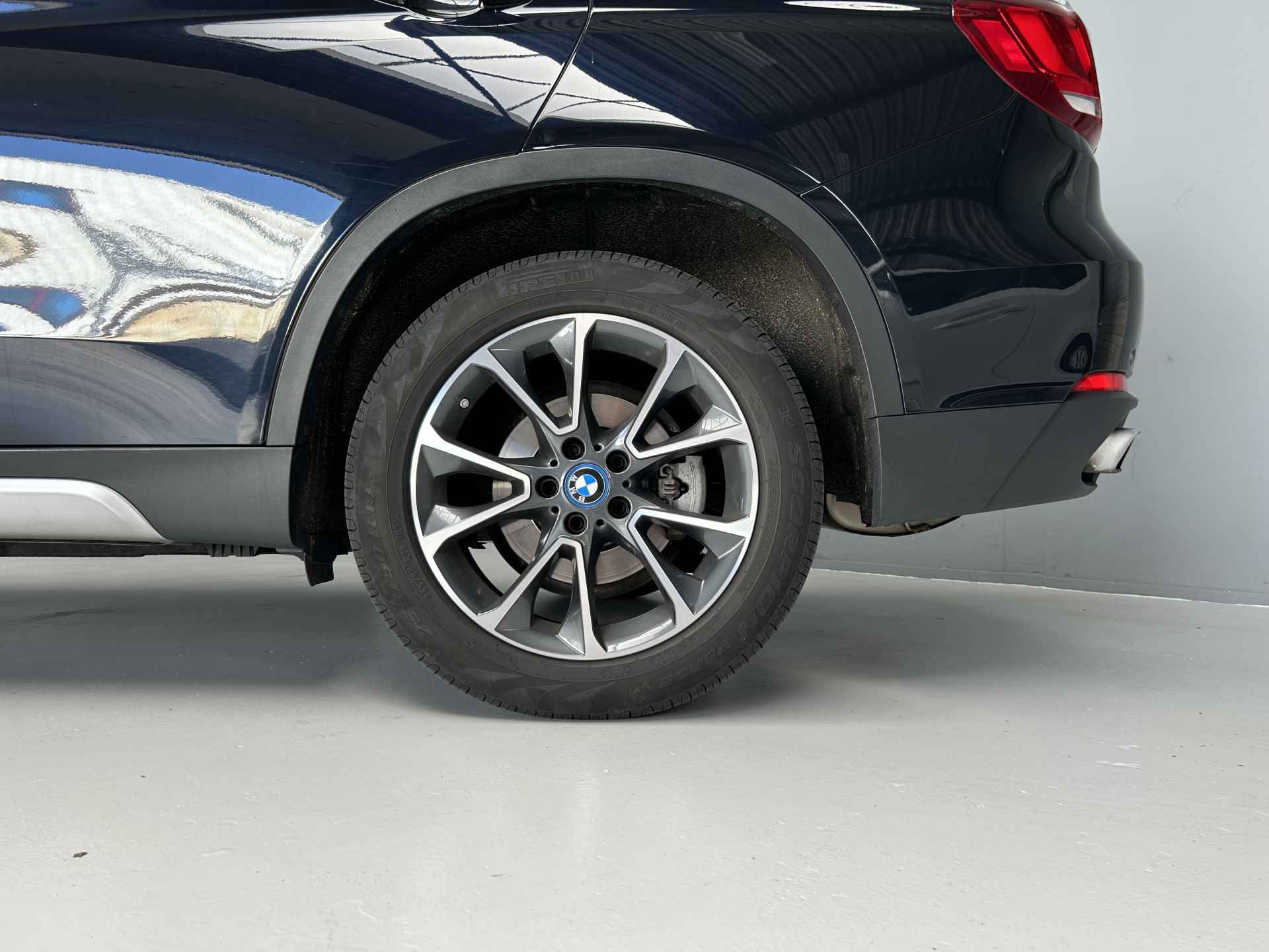 BMW X5 xDrive40e Individual Zeer Compleet! Trekhaak|Luchtvering|Leder|Pano - 11/39