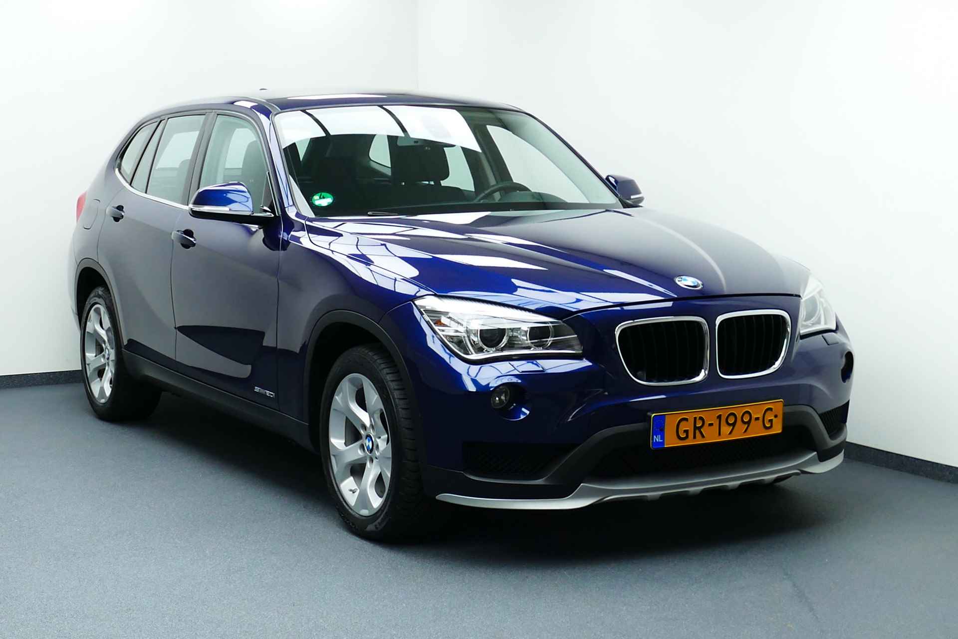 BMW X1 sDrive20i 184Pk Executive, Cruise, Clima, Xenon, Navi, 17"LMV, Afn Haak 1800kg