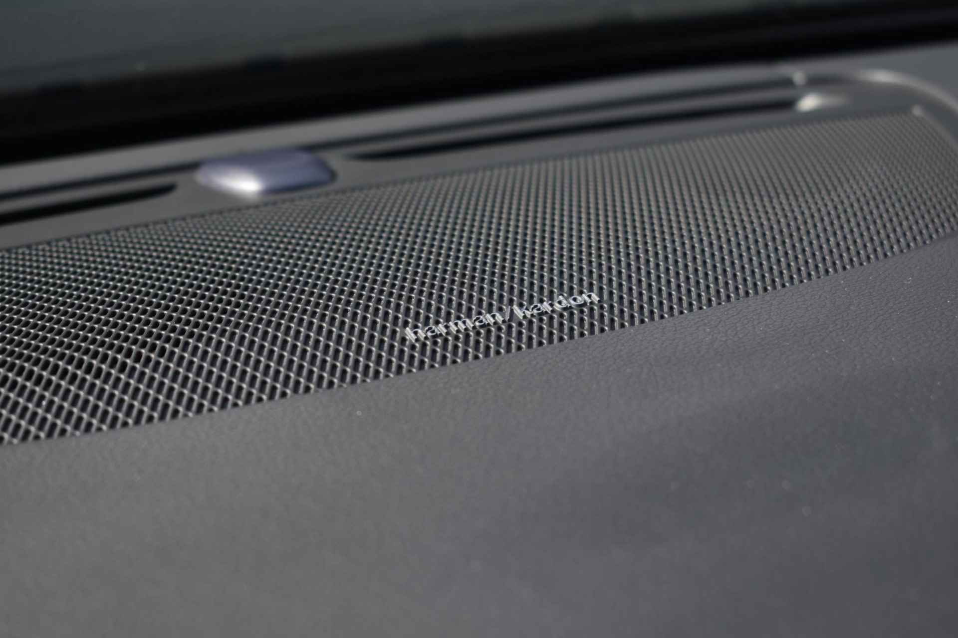 Volvo V90 2.0 T4 R-Design 190pk | Harman & Kardon | Panorama-dak  | Head-up Display | Stoelverwarming | Trekhaak | BTW - 35/56