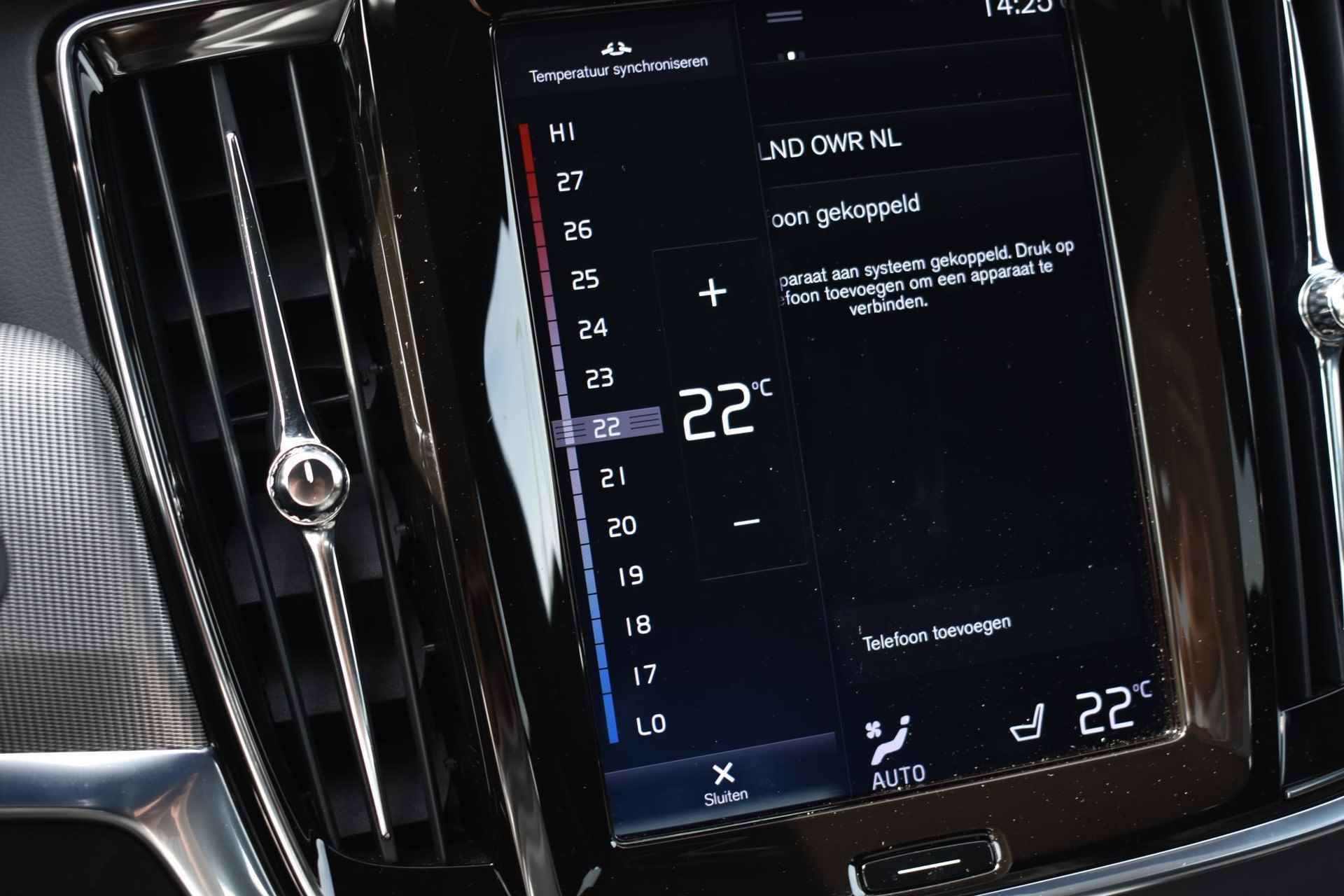 Volvo V90 2.0 T4 R-Design 190pk | Harman & Kardon | Panorama-dak  | Head-up Display | Stoelverwarming | Trekhaak | BTW - 45/56