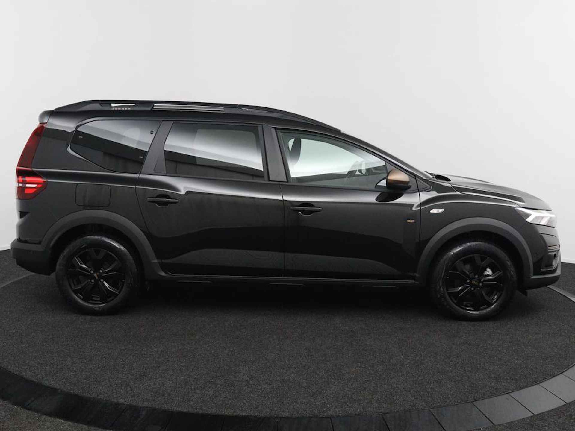 Dacia Jogger 1.6 Hybrid 140 Extreme 7p. | Incl. BPM voordeel | Incl. Registratiekorting | - 7/42