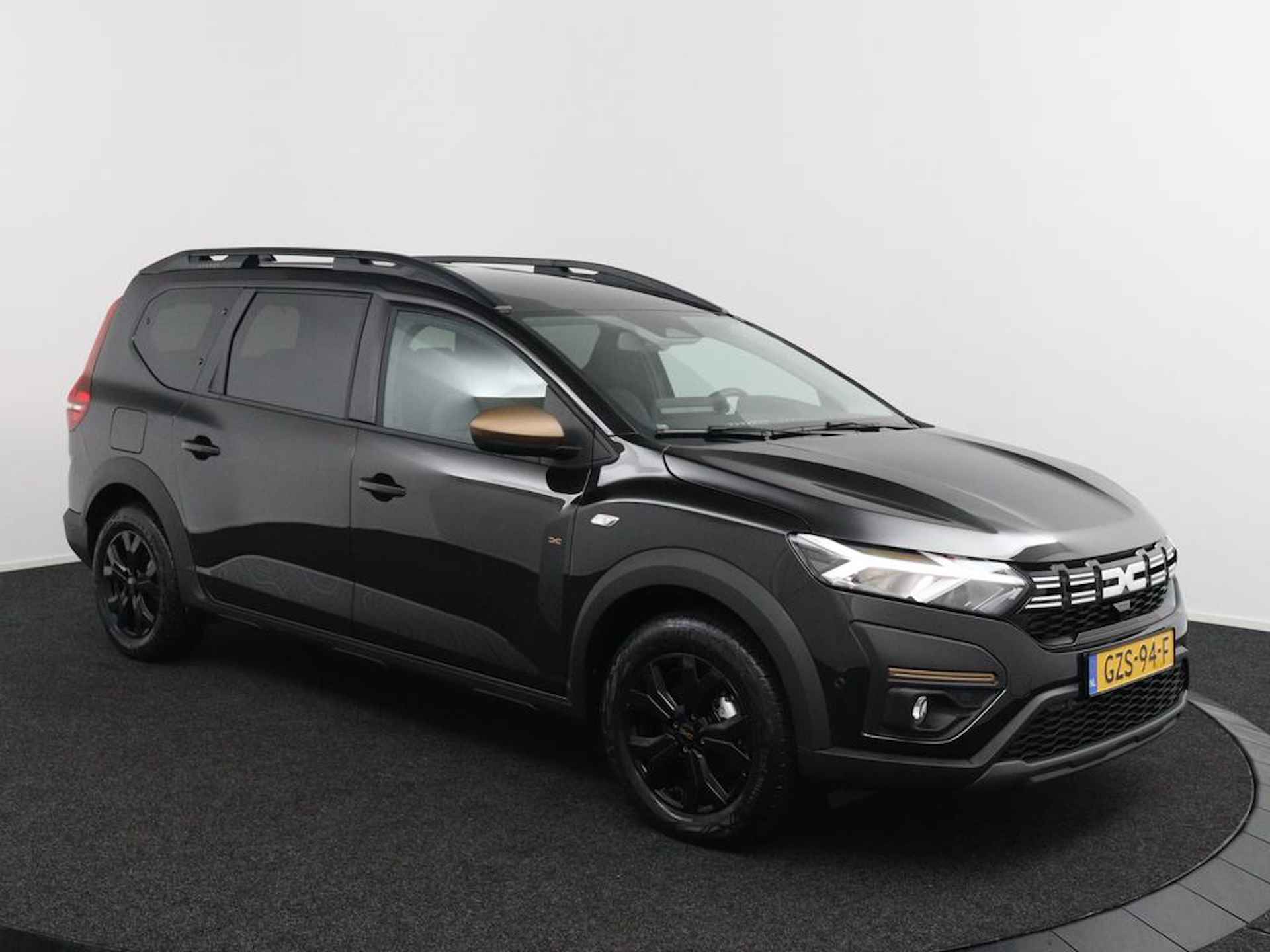 Dacia Jogger 1.6 Hybrid 140 Extreme 7p. | Incl. BPM voordeel | Incl. Registratiekorting | - 8/42