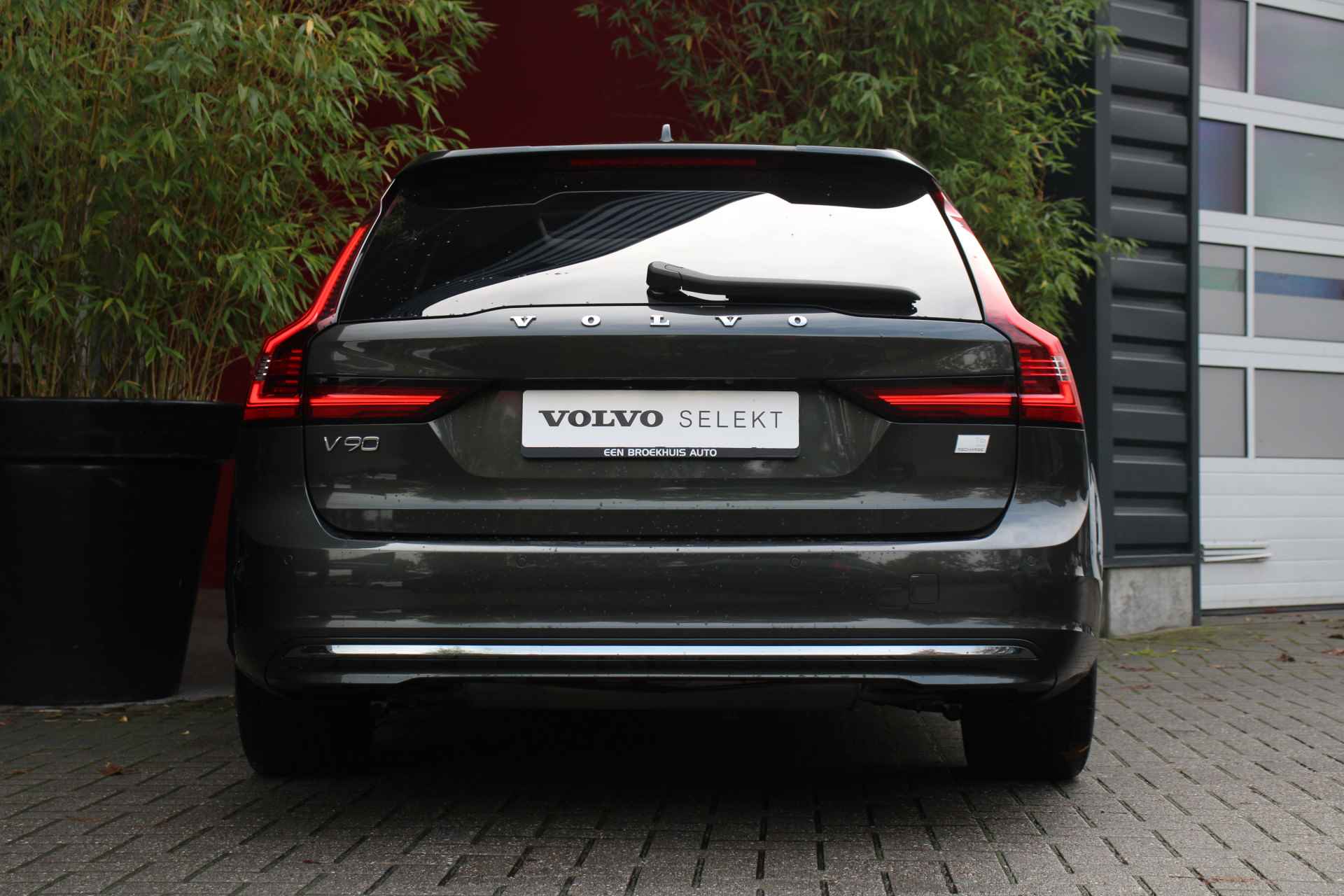 Volvo V90 T6 AWD Business Pro | Trekhaak | 360 Camera | Adaptive Cruise | Schuifdak | Harman/Kardon | Head-up display - 11/28