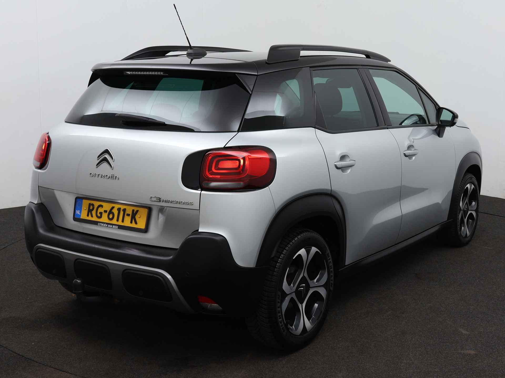 Citroën C3 Aircross PureTech 110 PK Automaat Shine | Trekhaak | Rijklaar | Trekhaak | All Season Banden | Navigatie - 2/36