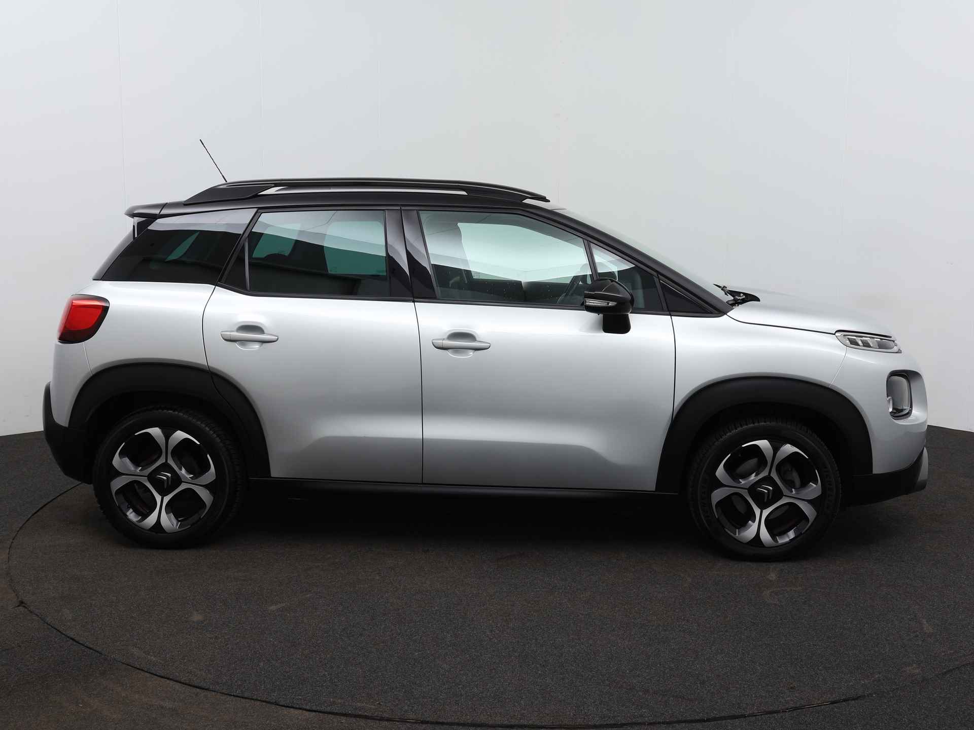 Citroën C3 Aircross PureTech 110 PK Automaat Shine | Trekhaak | Rijklaar | Trekhaak | All Season Banden | Navigatie - 4/36