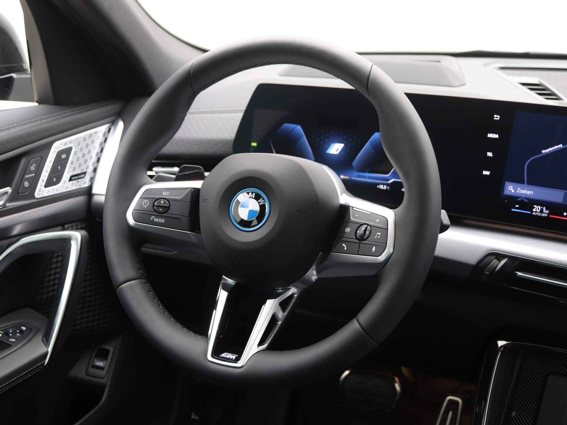 BMW iX2 xDrive30 67kWh - 20/25