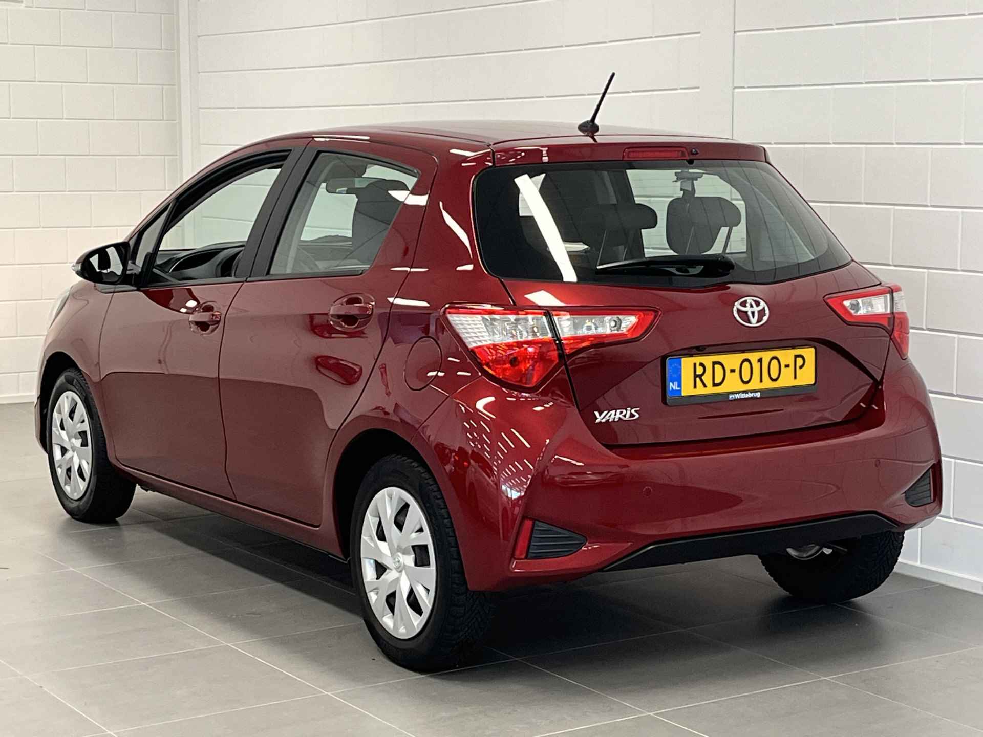 Toyota Yaris 1.0 VVT-i Aspiration NAVIGATIE | CLIMATE CONTROL | CRUISE CONTROL | NETTE AUTO! - 11/47