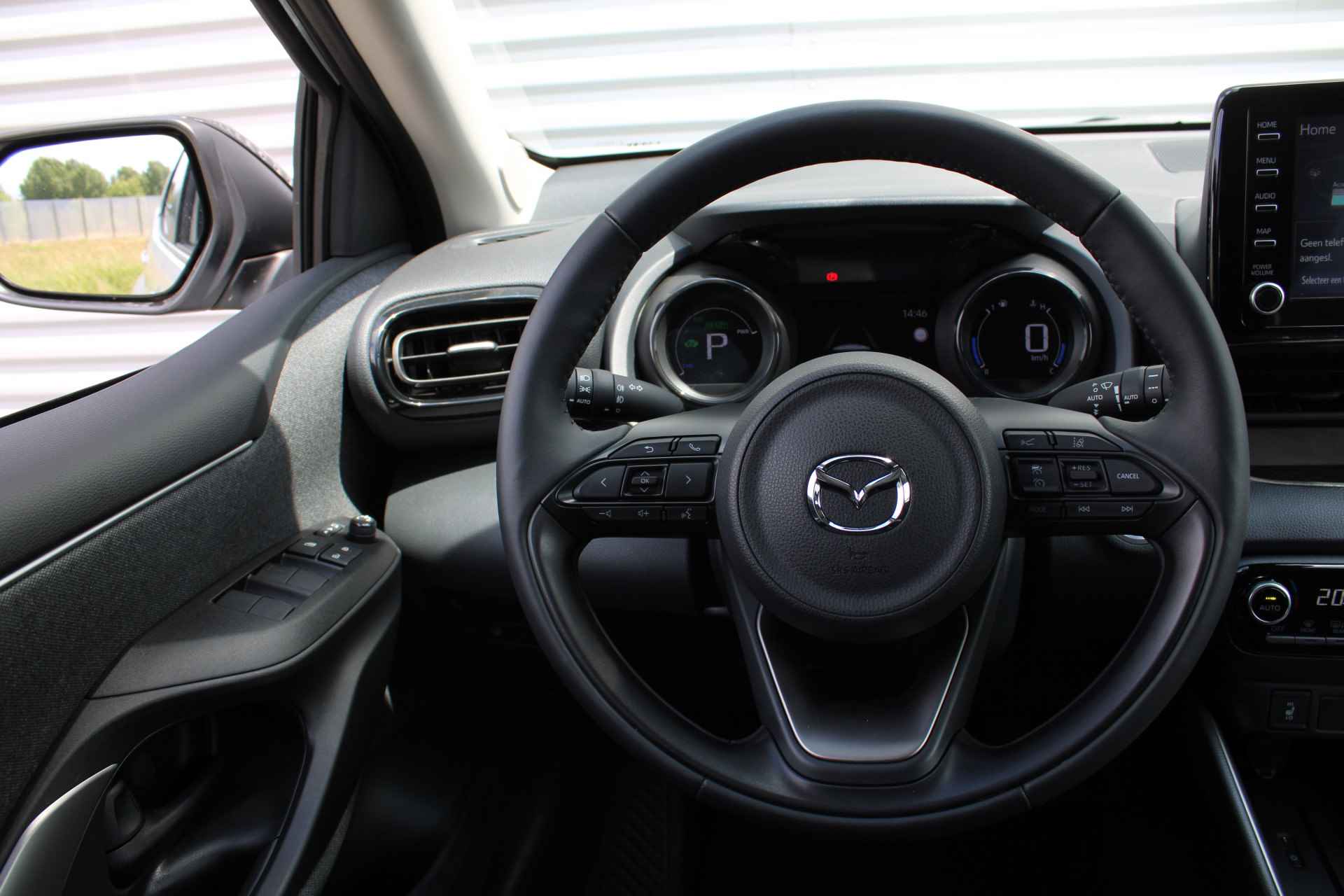 Mazda 2 Hybrid 1.5 Select 1AT 116PK | Keyless Entry | Camera | Stoel- en stuurverwarming | Android Auto | Apple Carplay | - 10/33