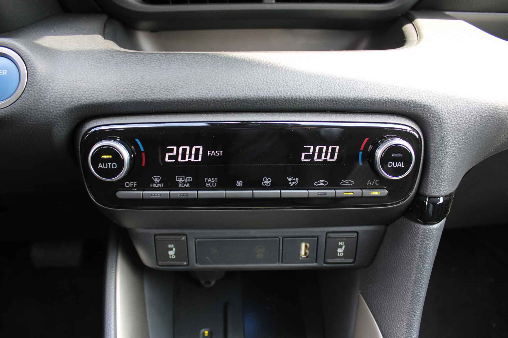 Mazda 2 Hybrid 1.5 Select 1AT 116PK | Keyless Entry | Camera | Stoel- en stuurverwarming | Android Auto | Apple Carplay | - 20/33