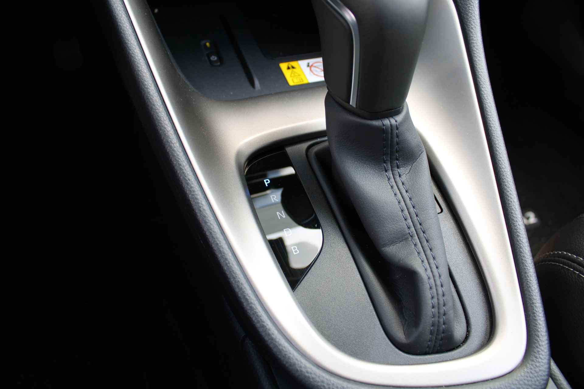 Mazda 2 Hybrid 1.5 Select 1AT 116PK | Keyless Entry | Camera | Stoel- en stuurverwarming | Android Auto | Apple Carplay | - 23/33