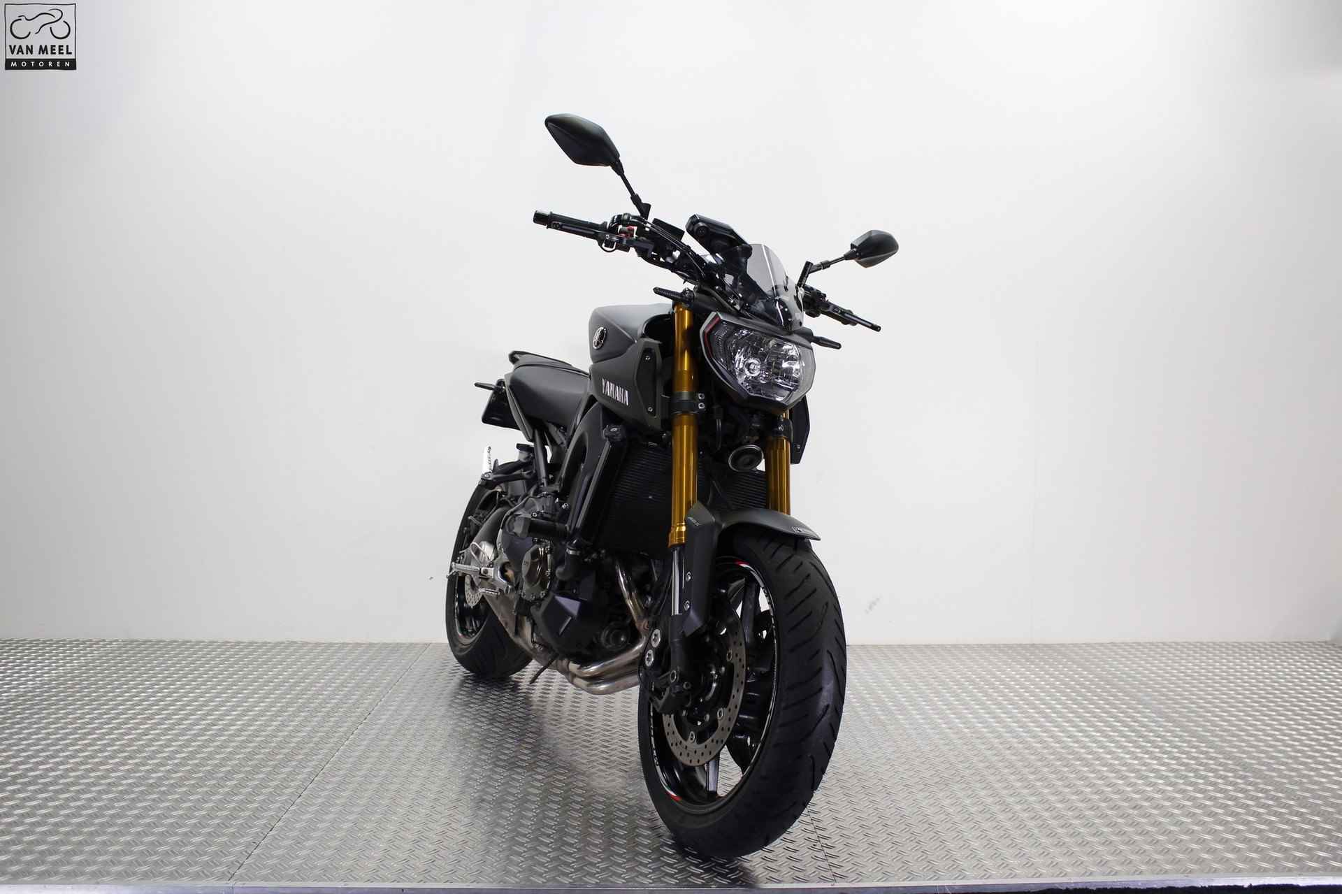 Yamaha MT 09 ABS - 2/15