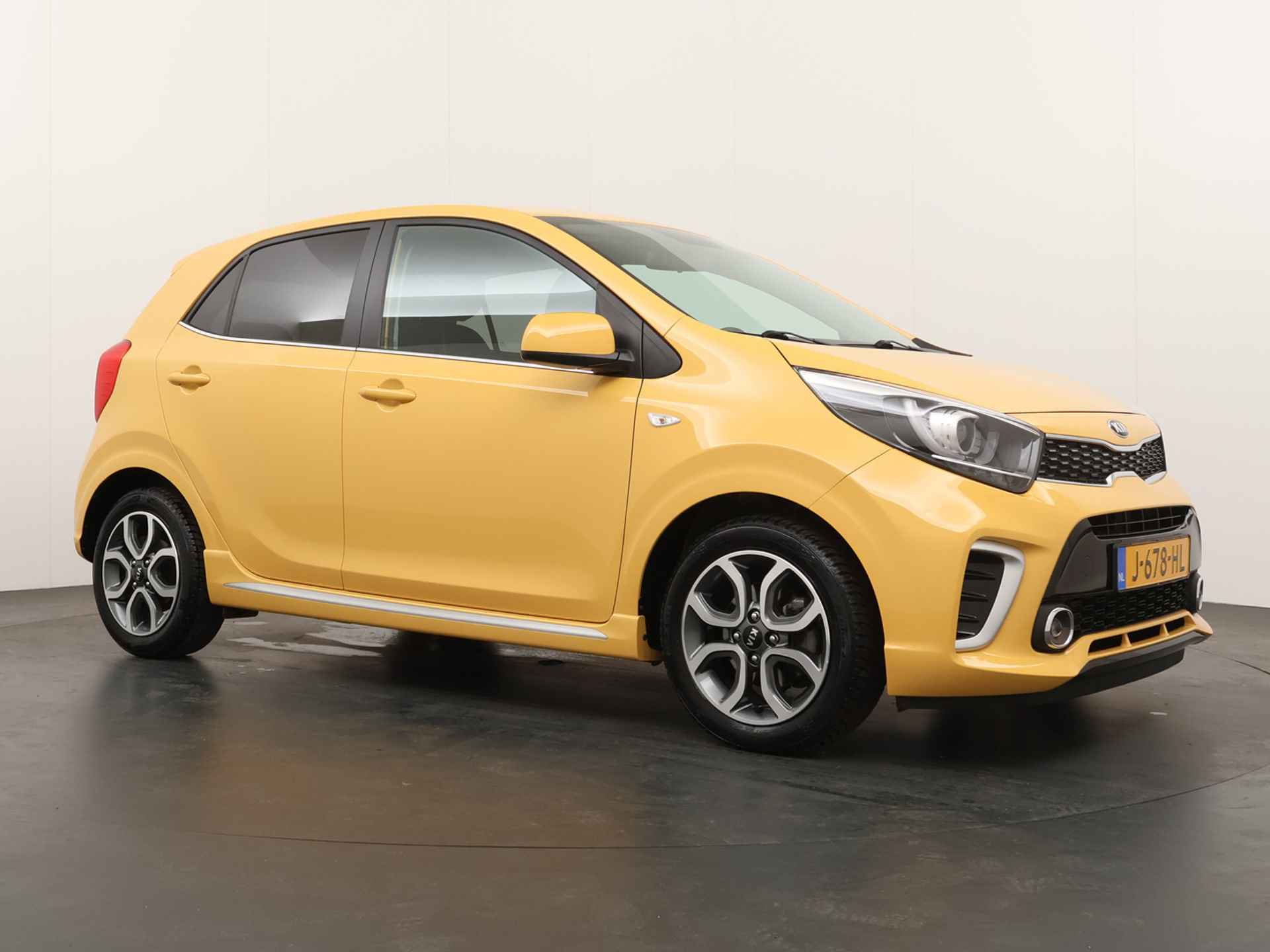 Kia Picanto 1.0 MPi GT-Line Edition - Navigatie - 15" Sportvelgen - Apple Carplay/ Android auto - Fabrieksgarantie tot 08-2027 - 11/46