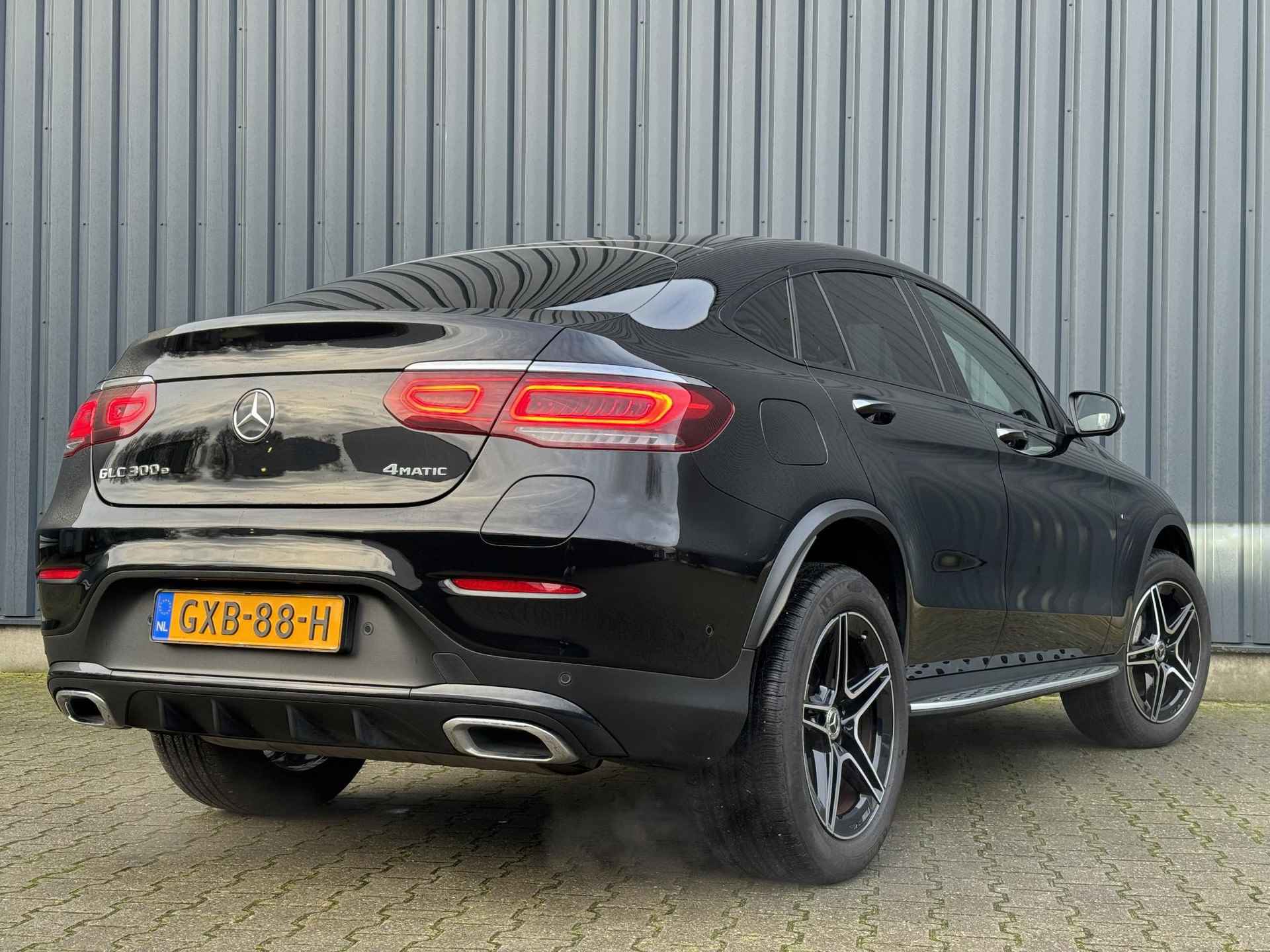 Mercedes-Benz GLC-klasse Coupé 300e 4MATIC Business Solution AMG | Pano | Burmester - 2/31