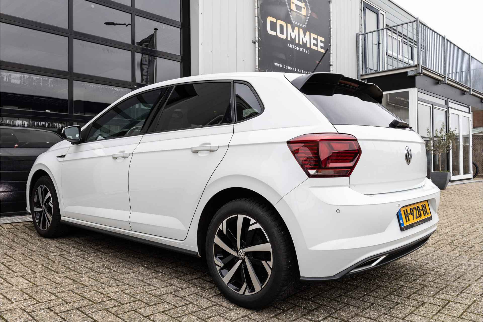 Volkswagen Polo 1.0 TSI Highline R-Line DSG| ✅NAV✅App-connect✅PDC✅Alarm - 8/31