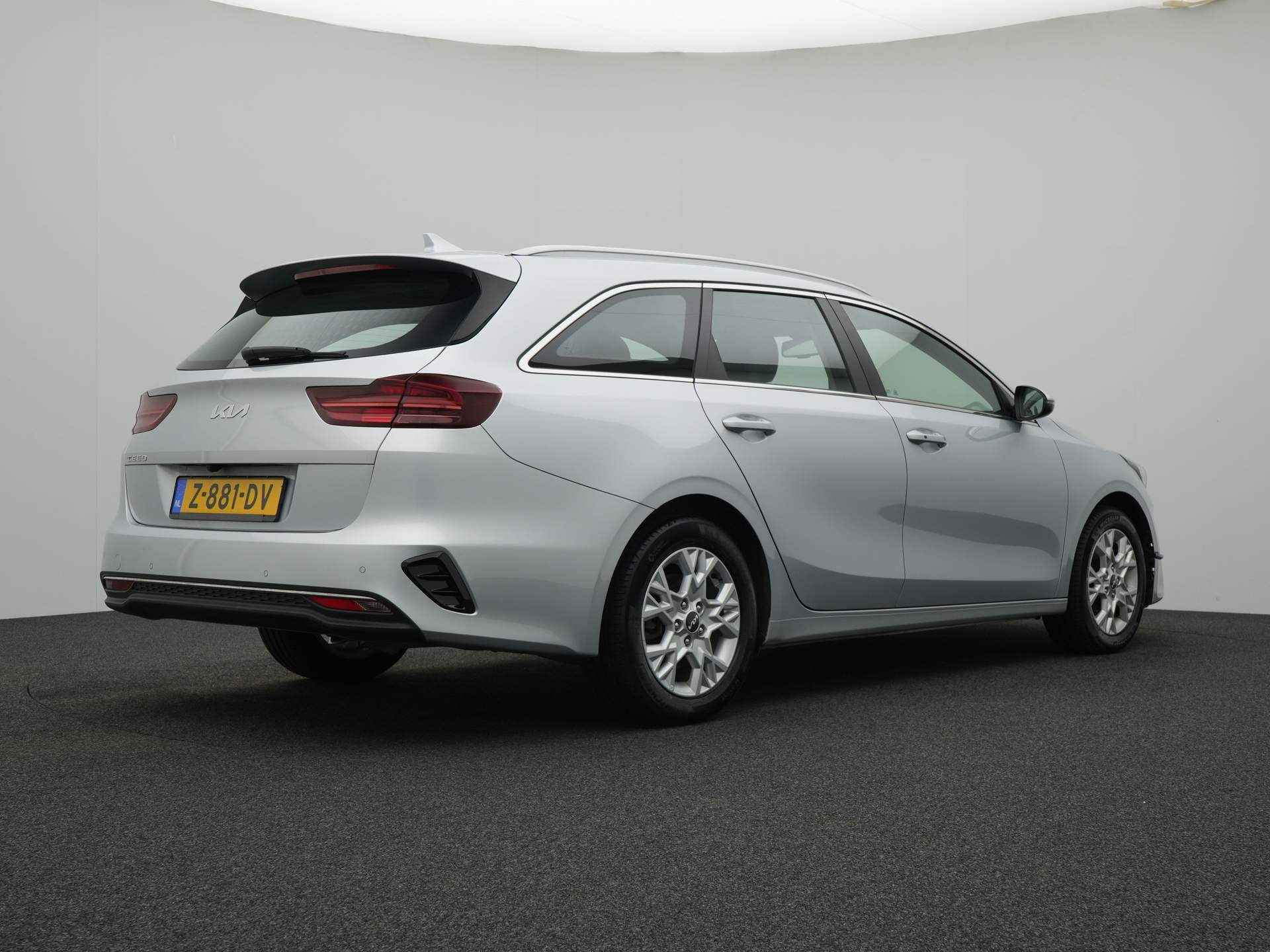 Kia Ceed Sportswagon 1.0 T-GDi DynamicLine | Navigatie | Parkeercamera - 39/75