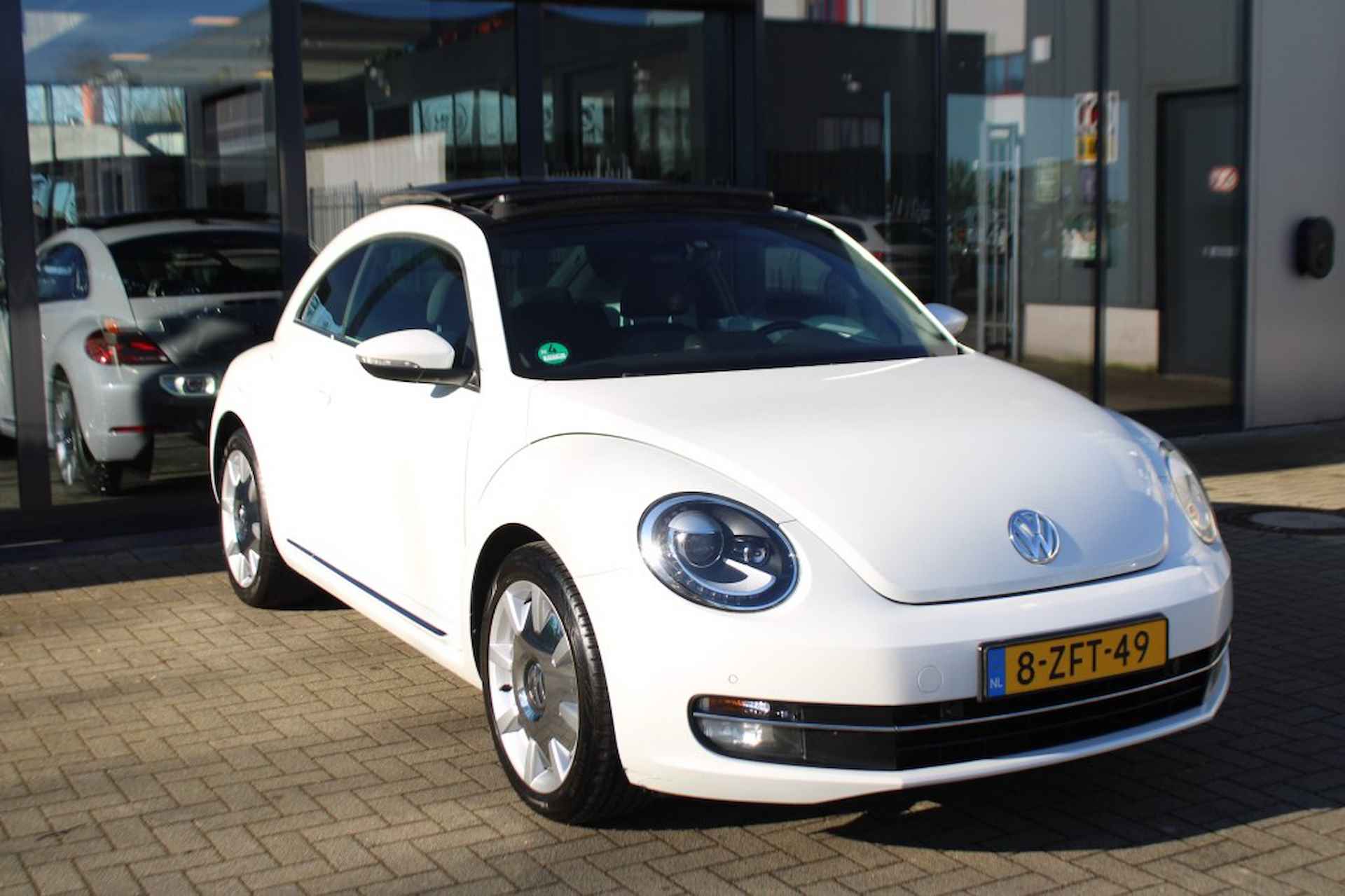 VOLKSWAGEN Beetle 1.2 TSI FENDER ED. Panodak Climatronic, PDC, Xenon,  60.768 KM. - 4/46