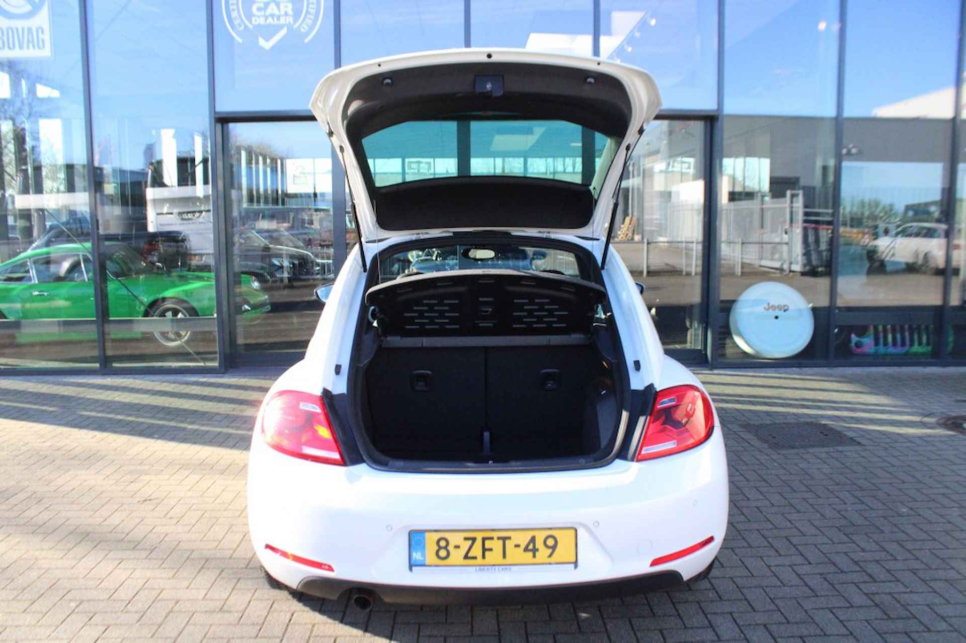 VOLKSWAGEN Beetle 1.2 TSI FENDER ED. Panodak Climatronic, PDC, Xenon,  60.768 KM. - 8/46