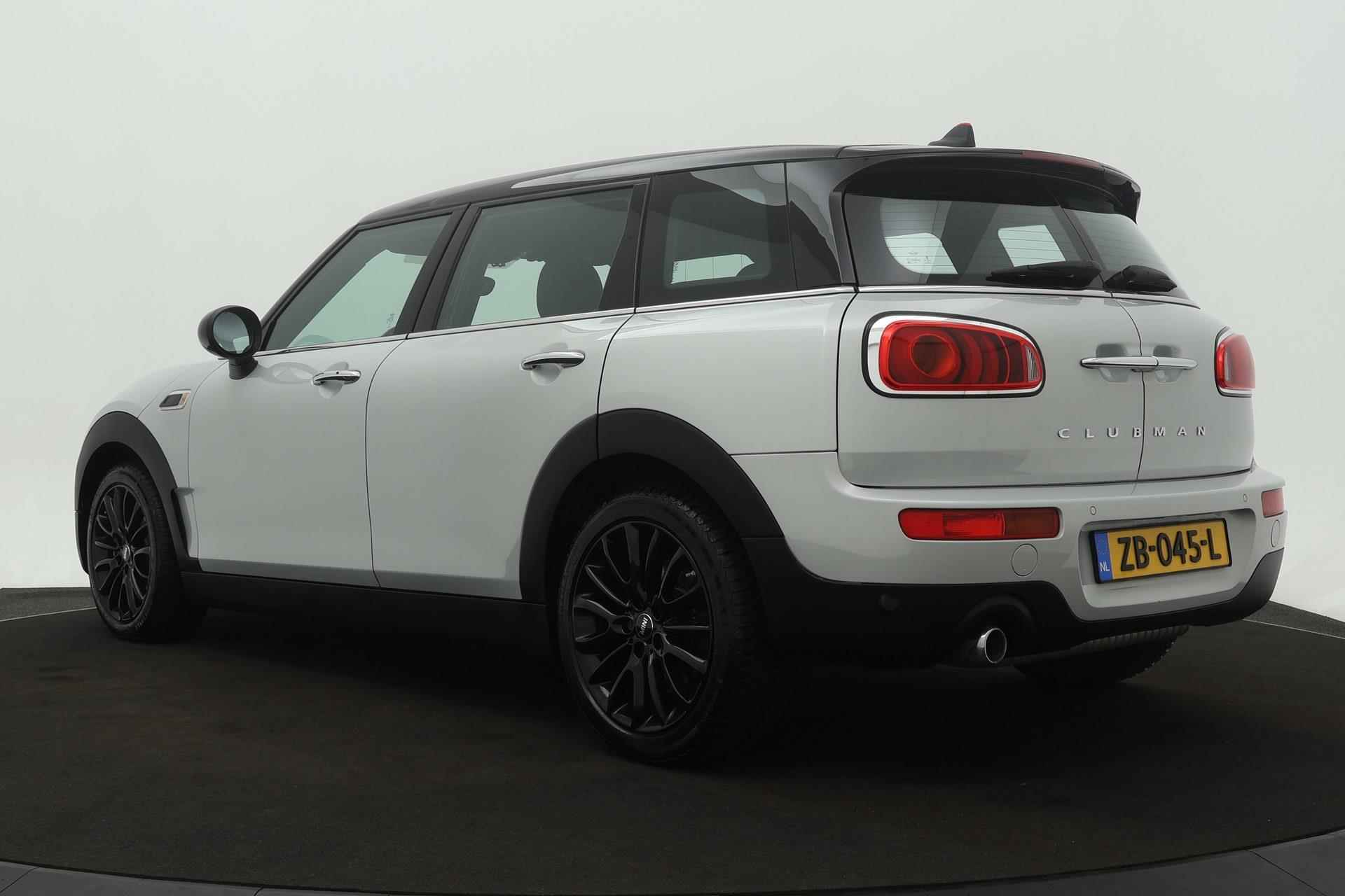 Mini Mini Clubman 1.5 135PK Cooper Bus. Edition Automaat | Navigatie | Climate control | Keyless | Sportstoelen+verwarming | LED | PDC | LMV 17 inch - 3/33