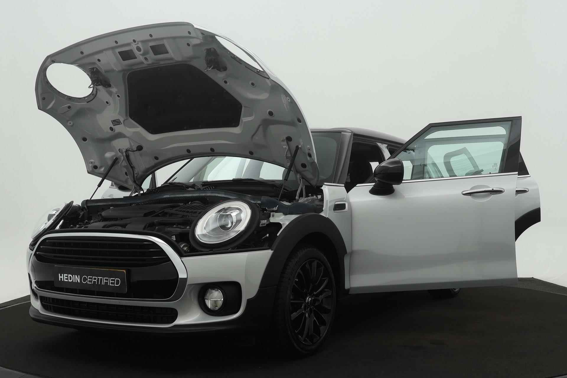 Mini Mini Clubman 1.5 135PK Cooper Bus. Edition Automaat | Navigatie | Climate control | Keyless | Sportstoelen+verwarming | LED | PDC | LMV 17 inch - 20/33