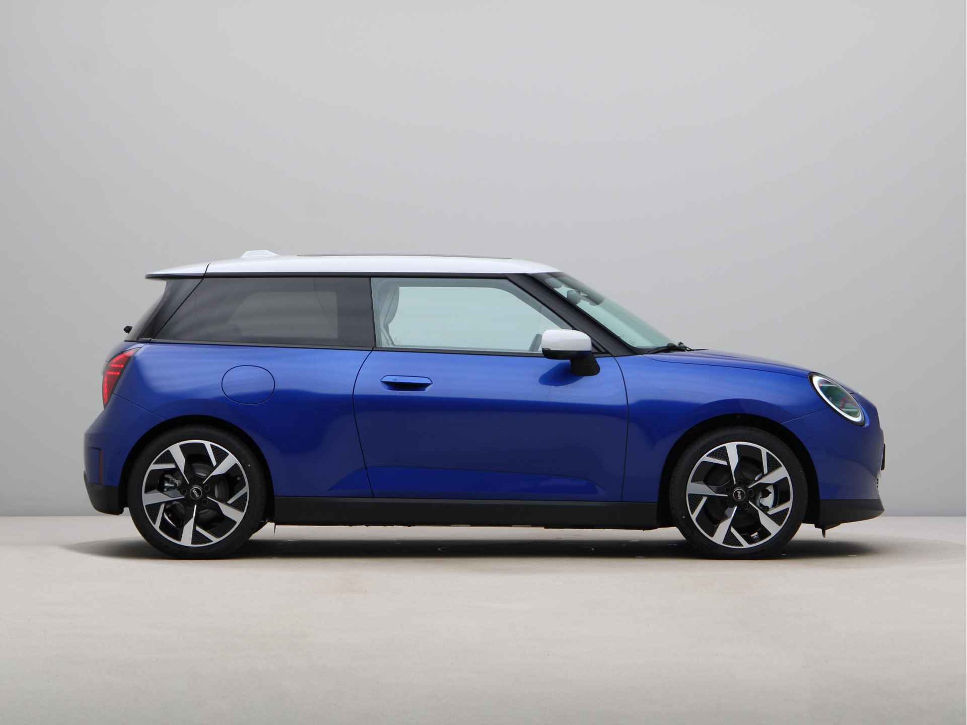 MINI Cooper SE Favoured Pakket XL PRIVATE LEASE EUR 560,- (48 mnd/10.000 km) - 5/25