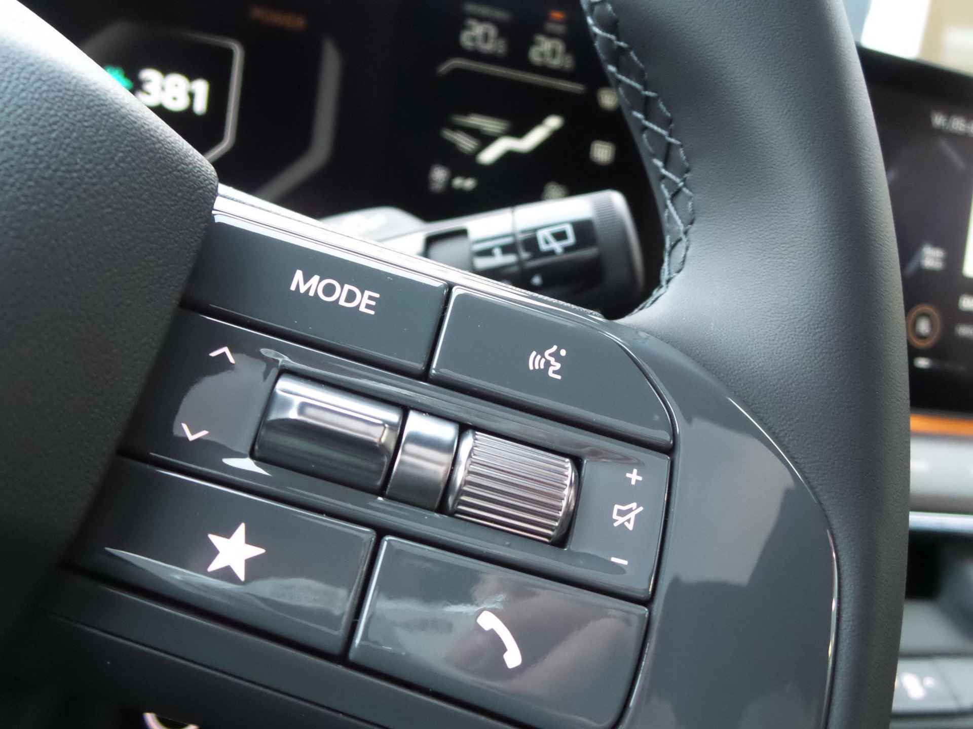 Kia EV9 Launch Edition GT-Line AWD 99.8 kWh | Direct Beschikbaar | Clima | Navi | 7-Pers. | Adapt. Cruise | 21" | Head-Up | Stoel-/Stuurverwarming | Premium Audio | Schuif-/kanteldak - 14/33