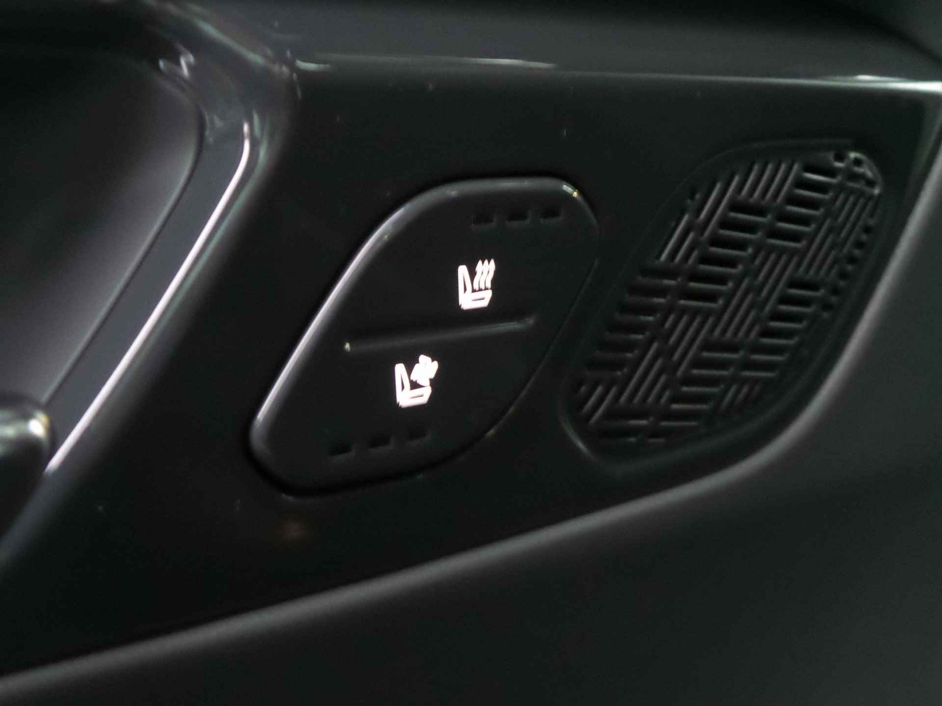 Kia EV9 Launch Edition GT-Line AWD 99.8 kWh | Direct Beschikbaar | Clima | Navi | 7-Pers. | Adapt. Cruise | 21" | Head-Up | Stoel-/Stuurverwarming | Premium Audio | Schuif-/kanteldak - 20/33