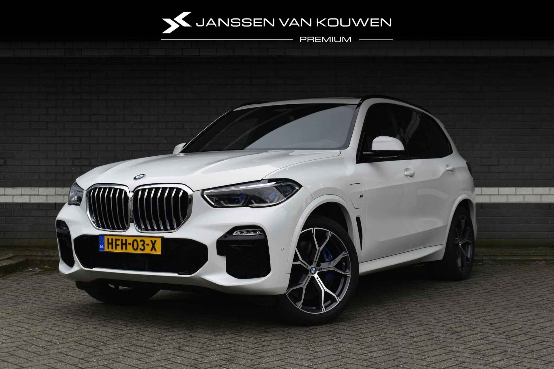 BMW X5 xDrive45e High Executive / SOH 95% / M Sport / Laser / Panoramadak / Trekhaak / Harman Kardon / Head-Up