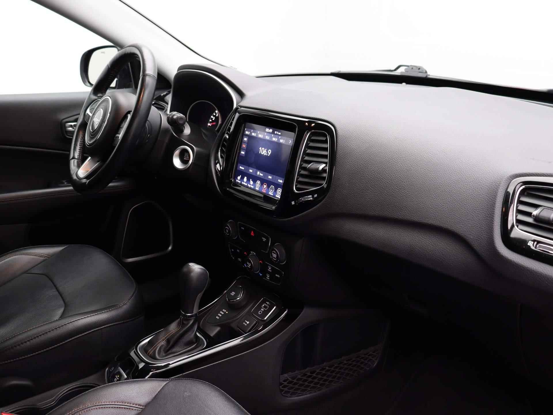 Jeep Compass 4x4 | Navigatie | Half leder | Camera | 4x4 180PK | Climate control - 24/27