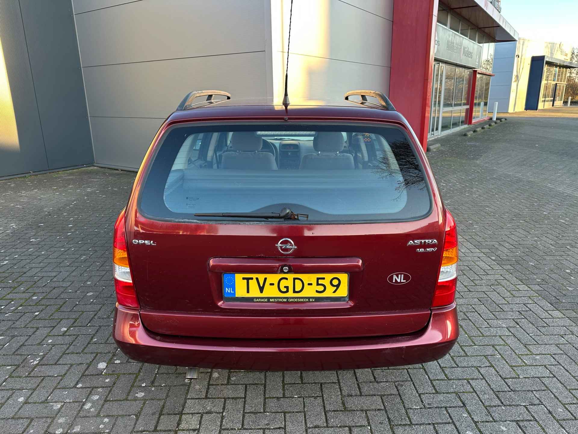 Opel Astra Wagon 1.8-16V CDX - 4/26