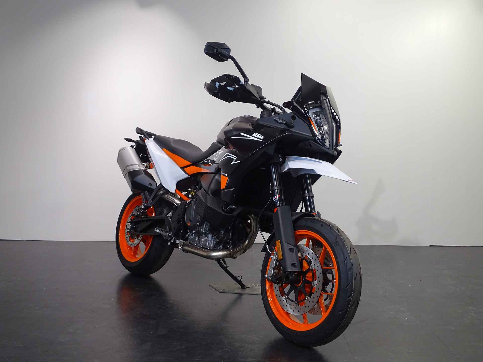 KTM 890 SMT - 10/10