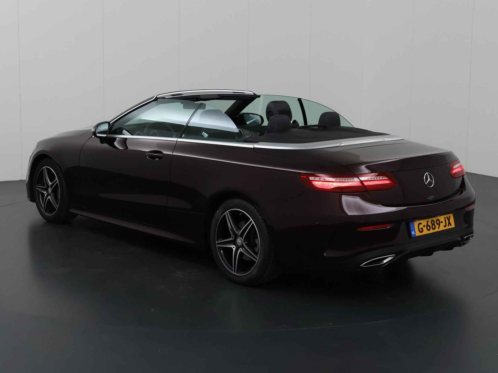 Mercedes-Benz E-klasse Cabrio 200 AMG Night Premium Edition | Lederen bekleding | Rijassistentie pakket | Memorypakket | Trekhaak afneembaar | Stoelventilatie met Airscarf - 23/52