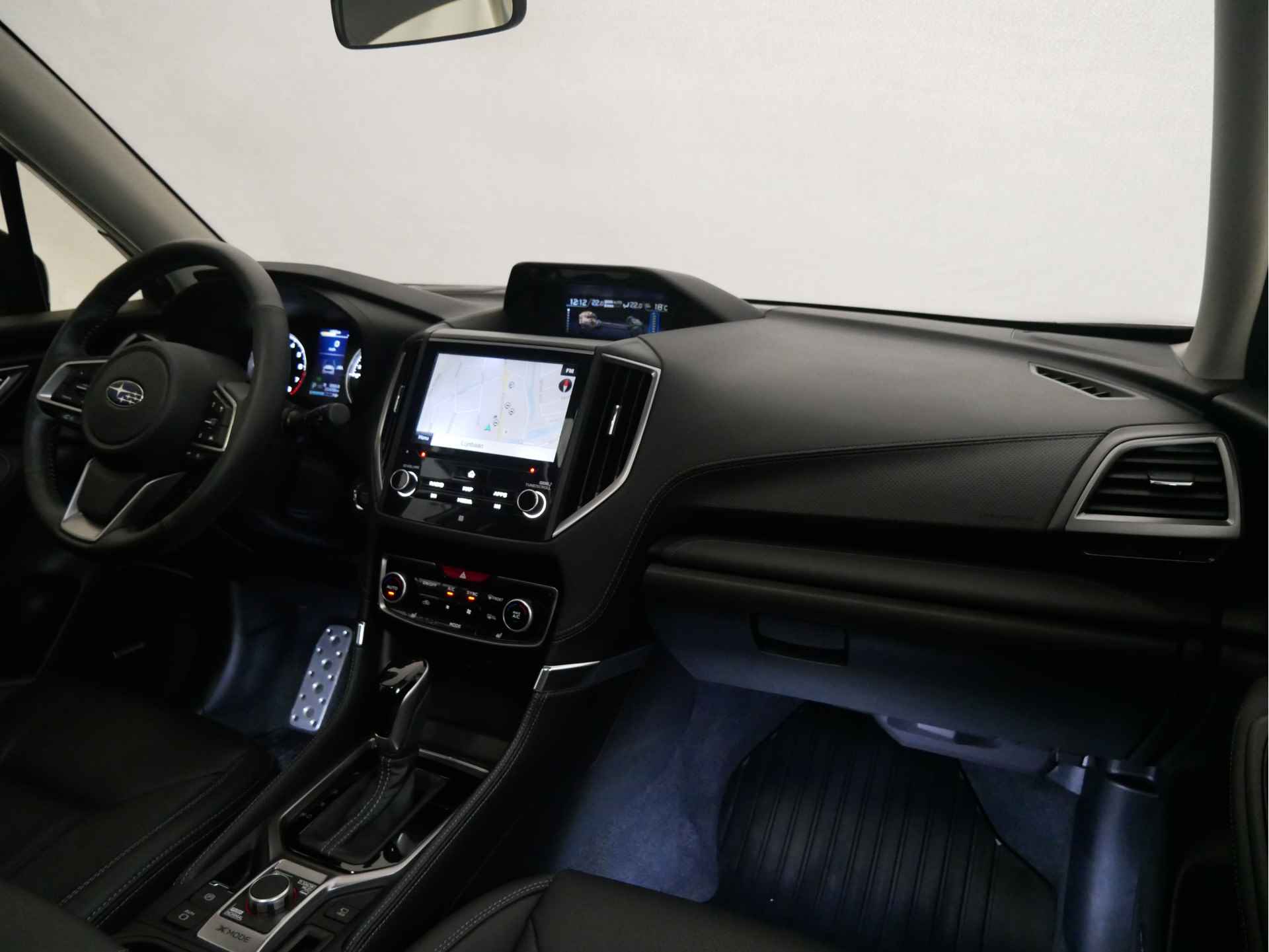 Subaru Forester 2.0i e-BOXER Premium Eye-Sight / Navigatie / Apple Carplay en android auto - 15/30