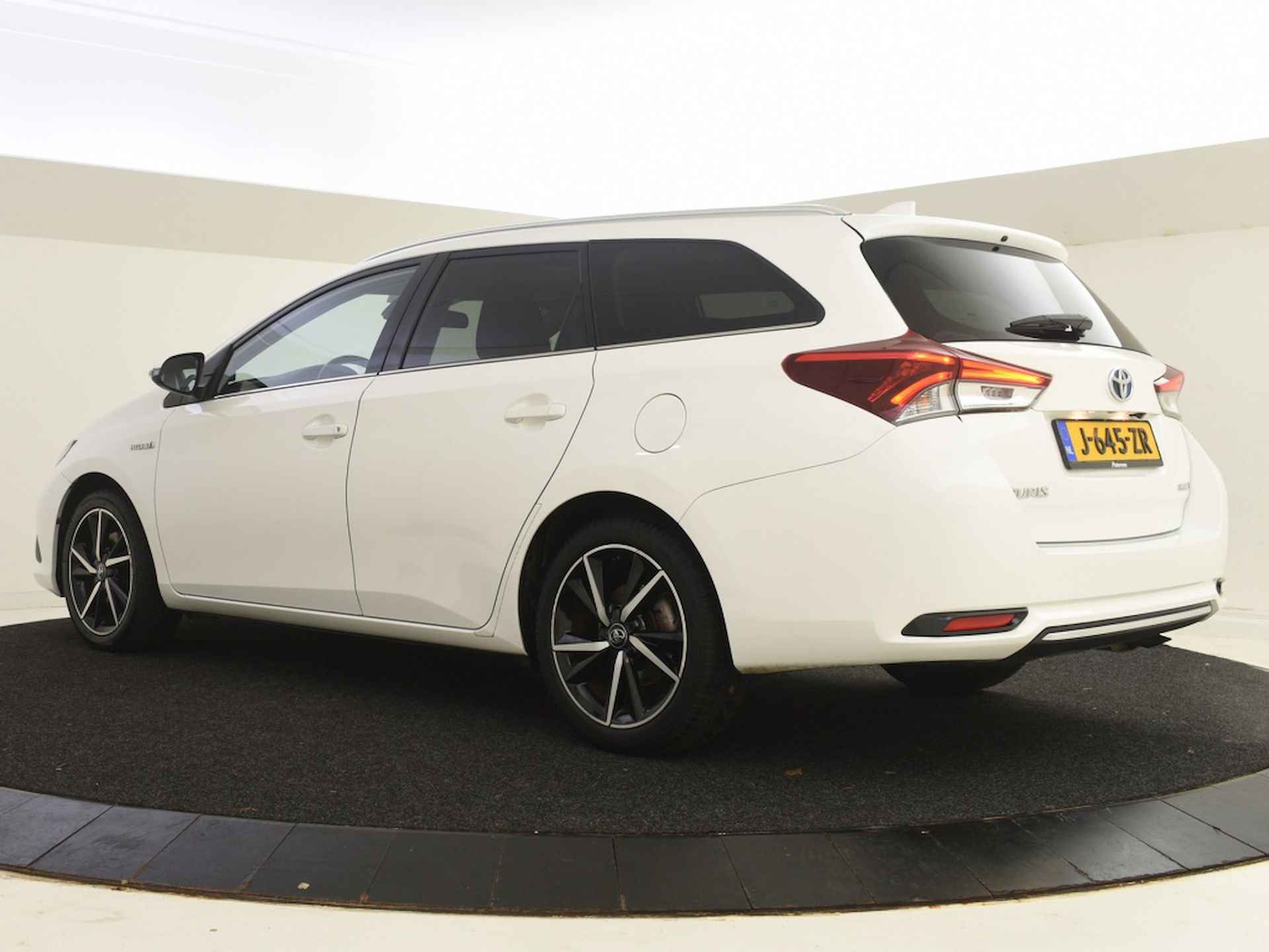 Toyota Auris Touring Sports 1.8 Hybrid Dynamic | Navigatie - 6/29