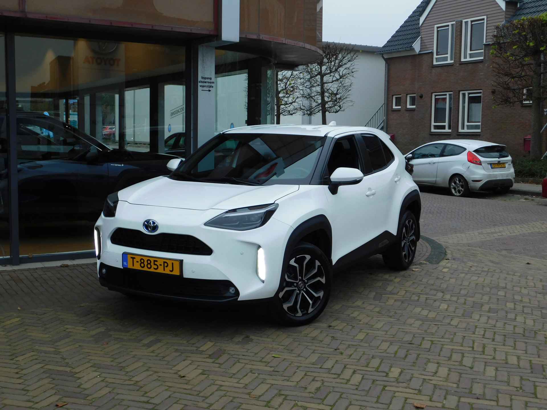 Toyota Yaris Cross 1.5 Hybrid Dynamic | Parkeersensoren | Stoel + Stuurverwarming | - 6/44