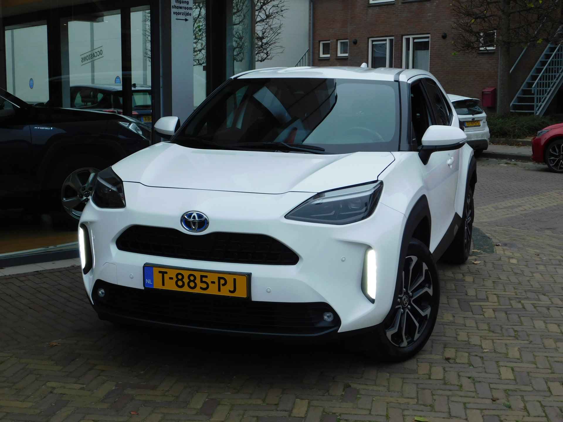 Toyota Yaris Cross 1.5 Hybrid Dynamic | Parkeersensoren | Stoel + Stuurverwarming | - 7/44