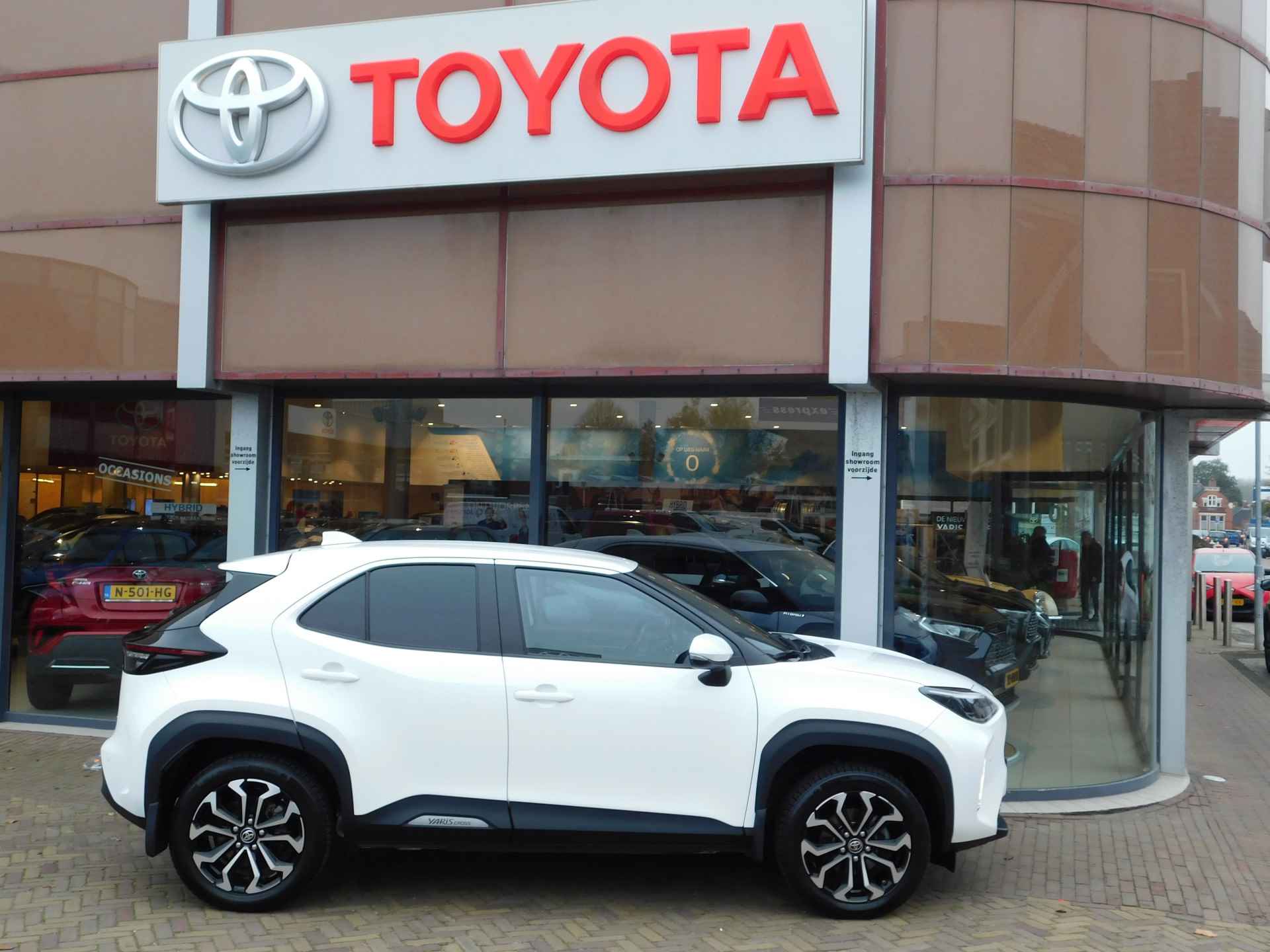 Toyota Yaris Cross 1.5 Hybrid Dynamic | Parkeersensoren | Stoel + Stuurverwarming | - 29/44