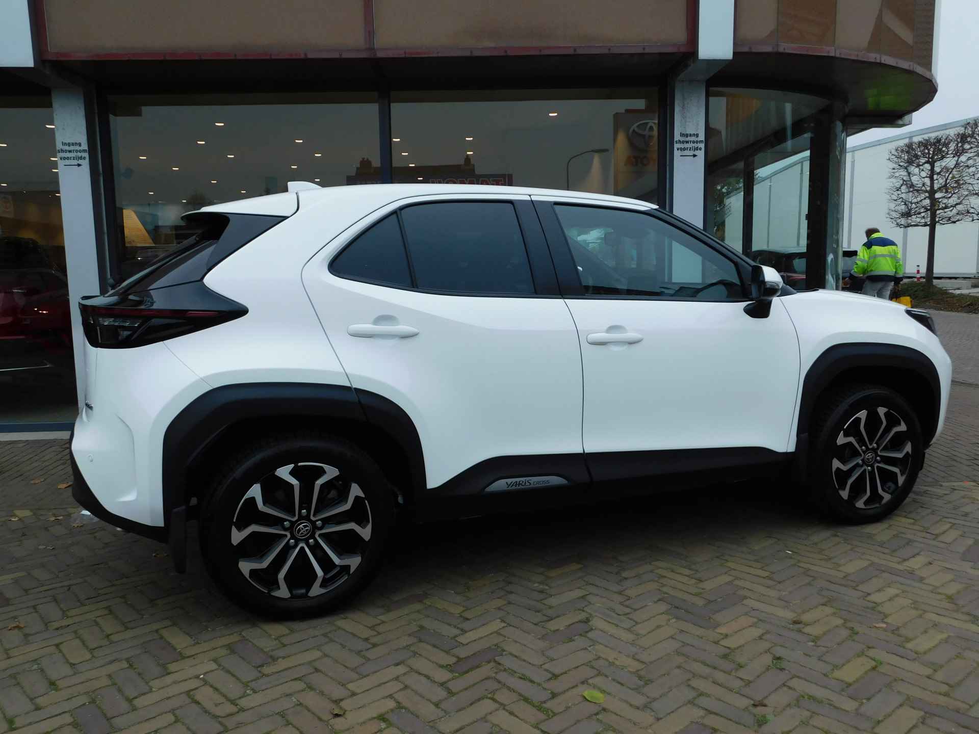 Toyota Yaris Cross 1.5 Hybrid Dynamic | Parkeersensoren | Stoel + Stuurverwarming | - 34/44