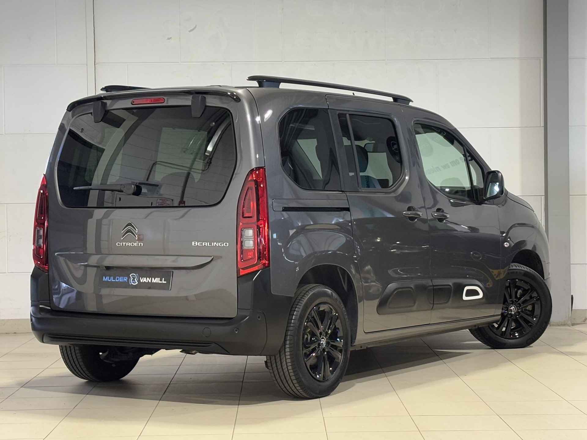 Citroën Berlingo MPV Shine 1.2 Turbo 130pk EAT8 AUTOMAAT | PANODAK | NAVI | CAMERA | MODUTOP | KEYLESS ENTRY | STOELVERW. | DODEHOEKBEW. | CLIMA | DAB+ | - 8/67