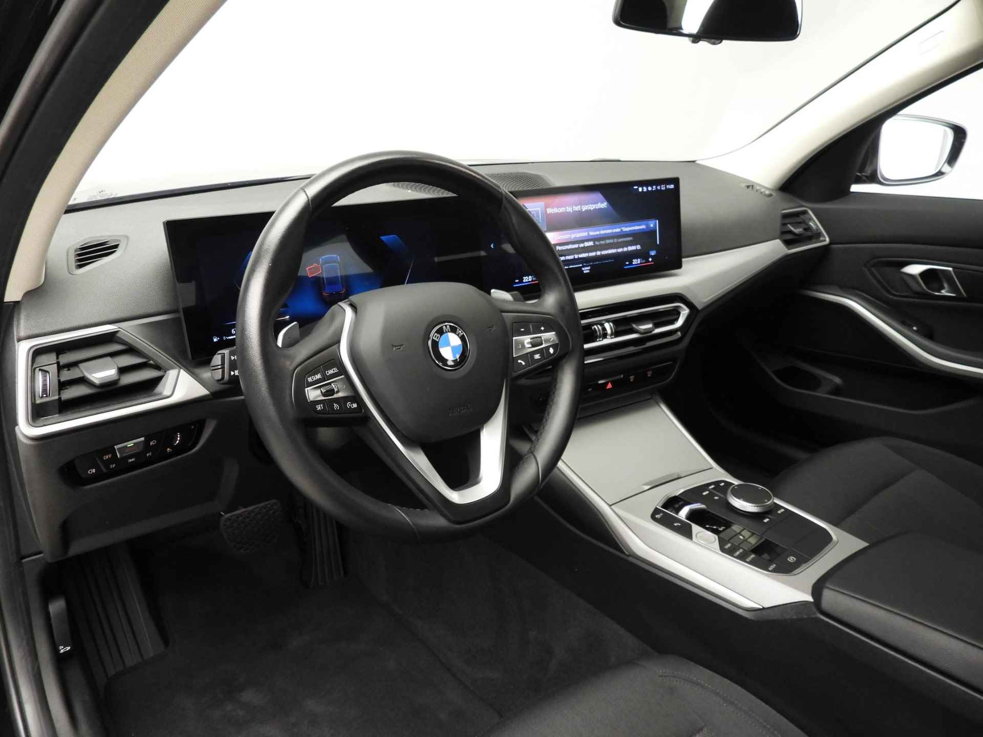 BMW 3 Serie Touring 316d | LED | Navigatie | Trekhaak | PDC | Clima | Shadow line | DAB | Alu 17 inch - 7/34