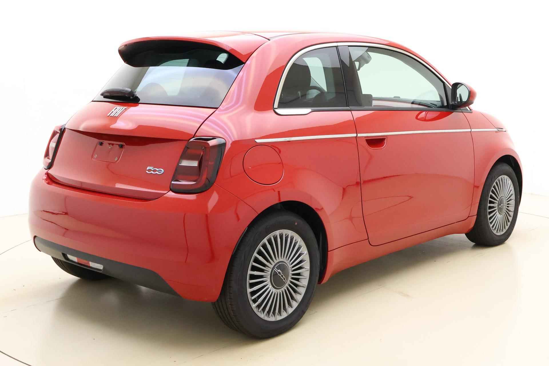 Fiat 500 Urban 42 kWh Apple carplay/Android auto | Lichtmetalen velgen | Rosso Passione | Keyless start | Voorraad - 3/36