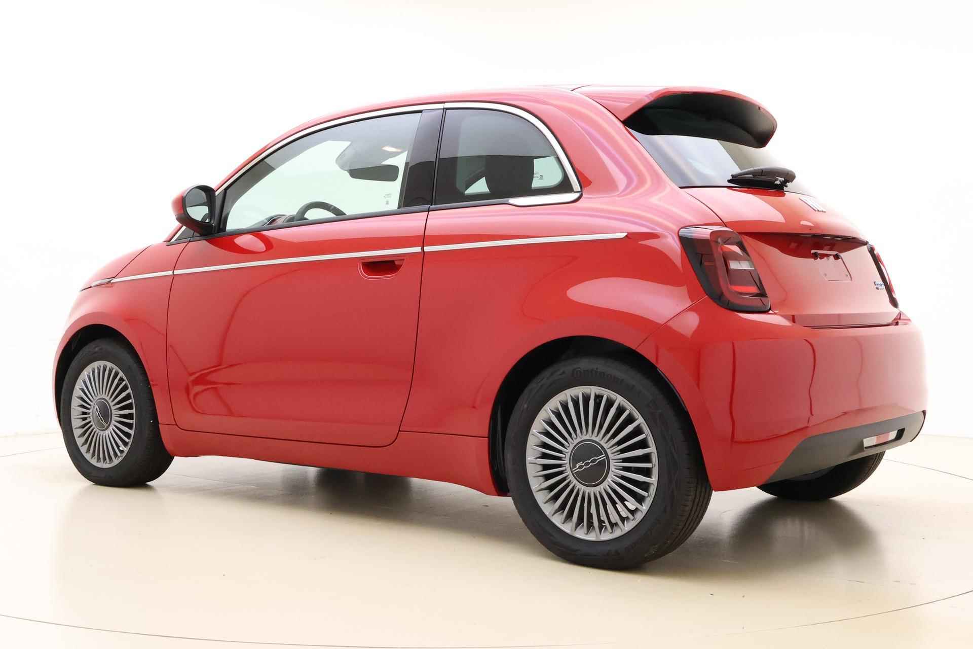 Fiat 500 Urban 42 kWh Apple carplay/Android auto | Lichtmetalen velgen | Rosso Passione | Keyless start | Voorraad - 13/36