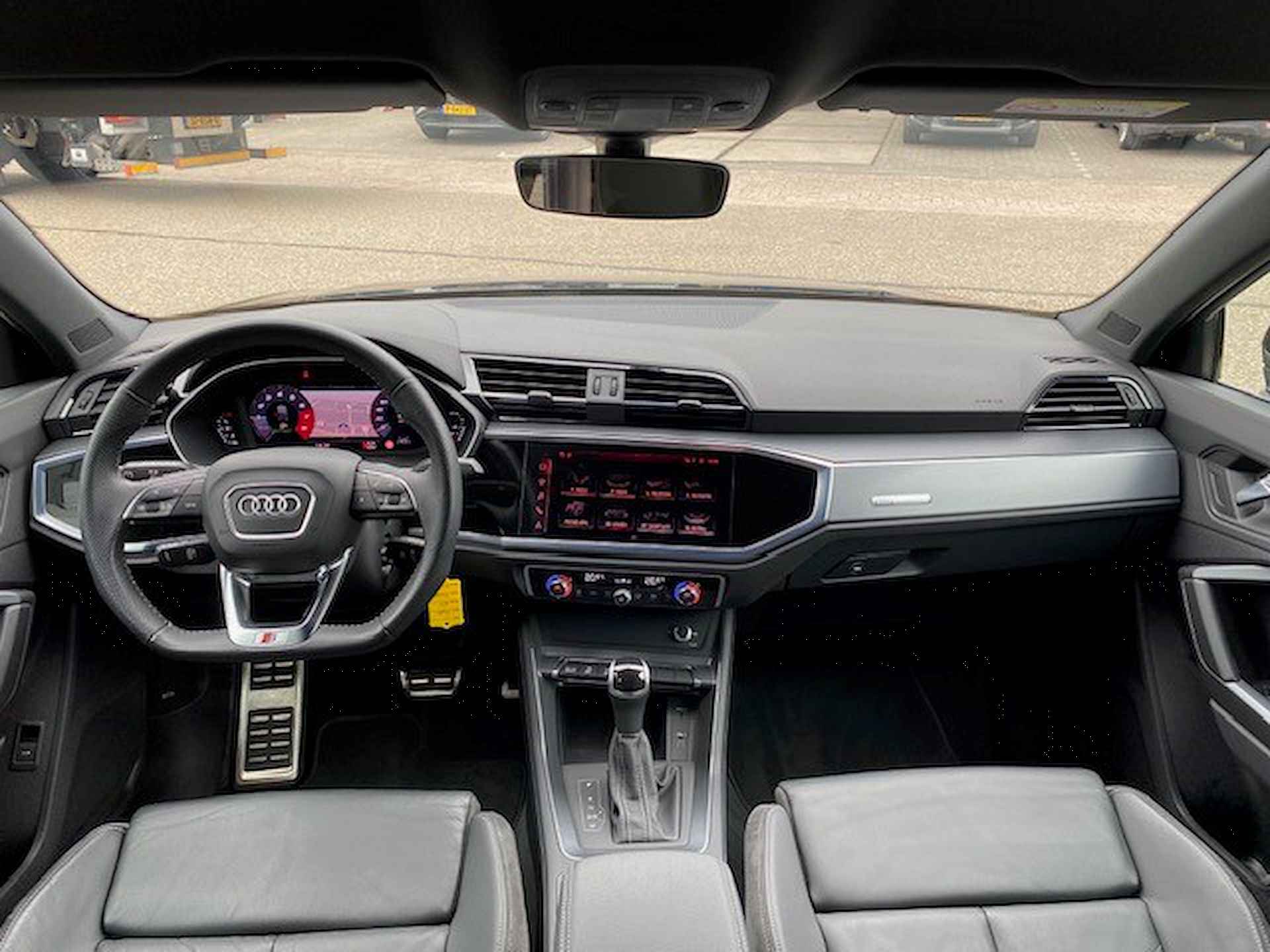 AUDI Q3 Sportback 35 TFSI 150pk S tronic S edition met Leder, Smartlink en P. Camera - 17/44