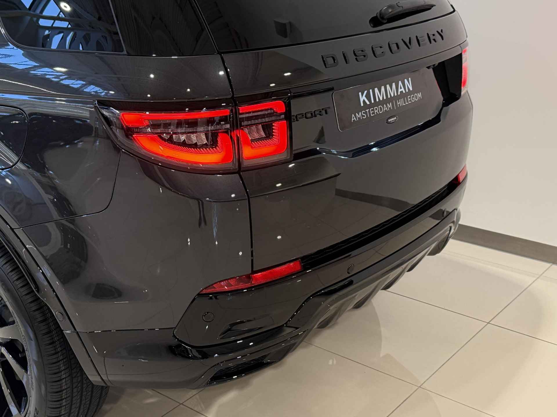 Land Rover Discovery Sport 1.5 P270e PHEV Dynamic Edition | Panoramadak | 20 inch Gloss Black | Black Pack | Cold Climate pack | NIEUW | Direct uit voorraad Leverbaar! - 10/27