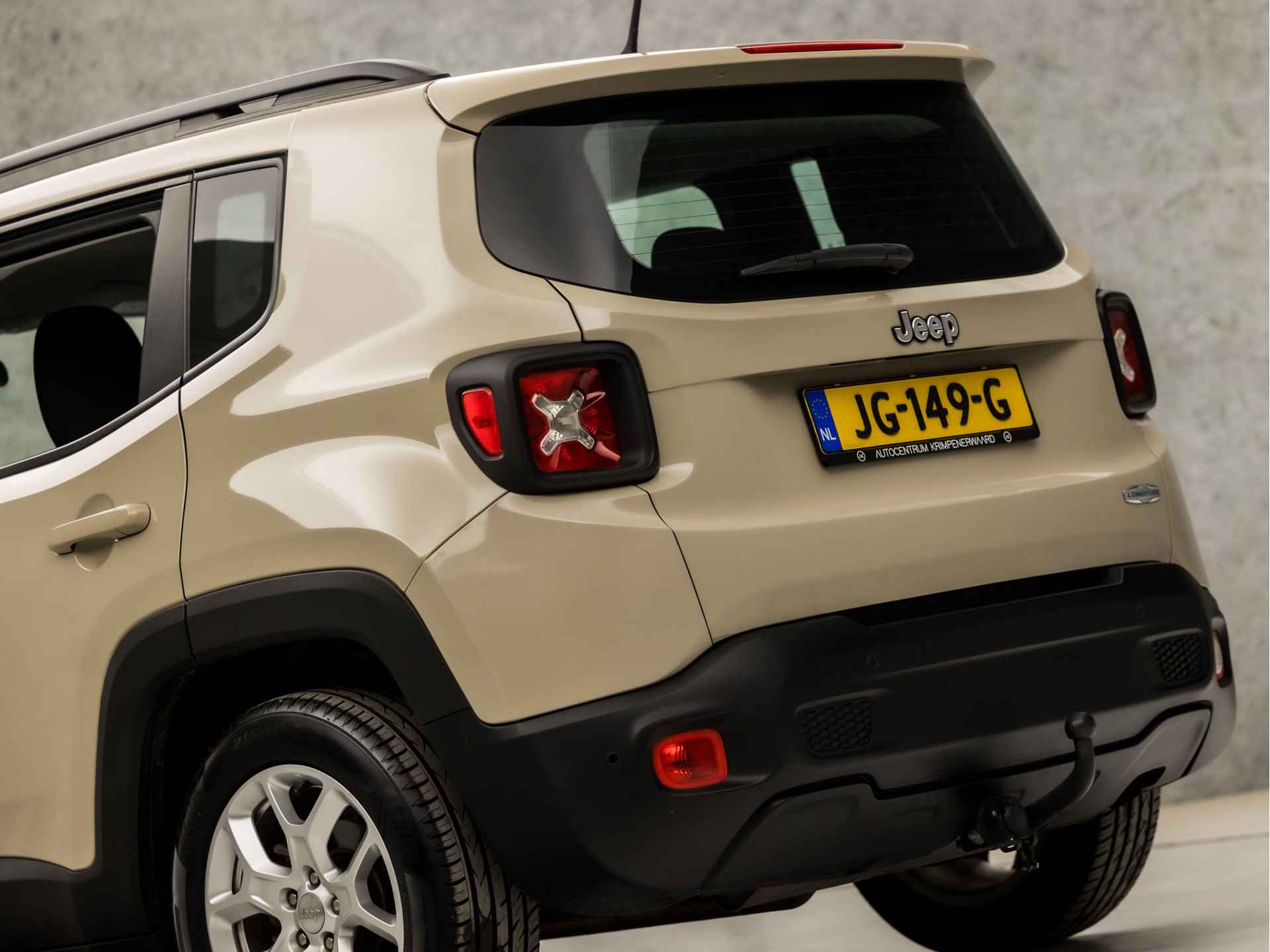 Jeep Renegade 1.4 MultiAir Longitude 141Pk (LOGISCH NAP, NAVIGATIE, CRUISE, PARKEERSENSOREN, SPORTSTOELEN, TREKHAAK, BLUETOOTH, NIEUWE APK, NIEUWSTAAT) - 11/36