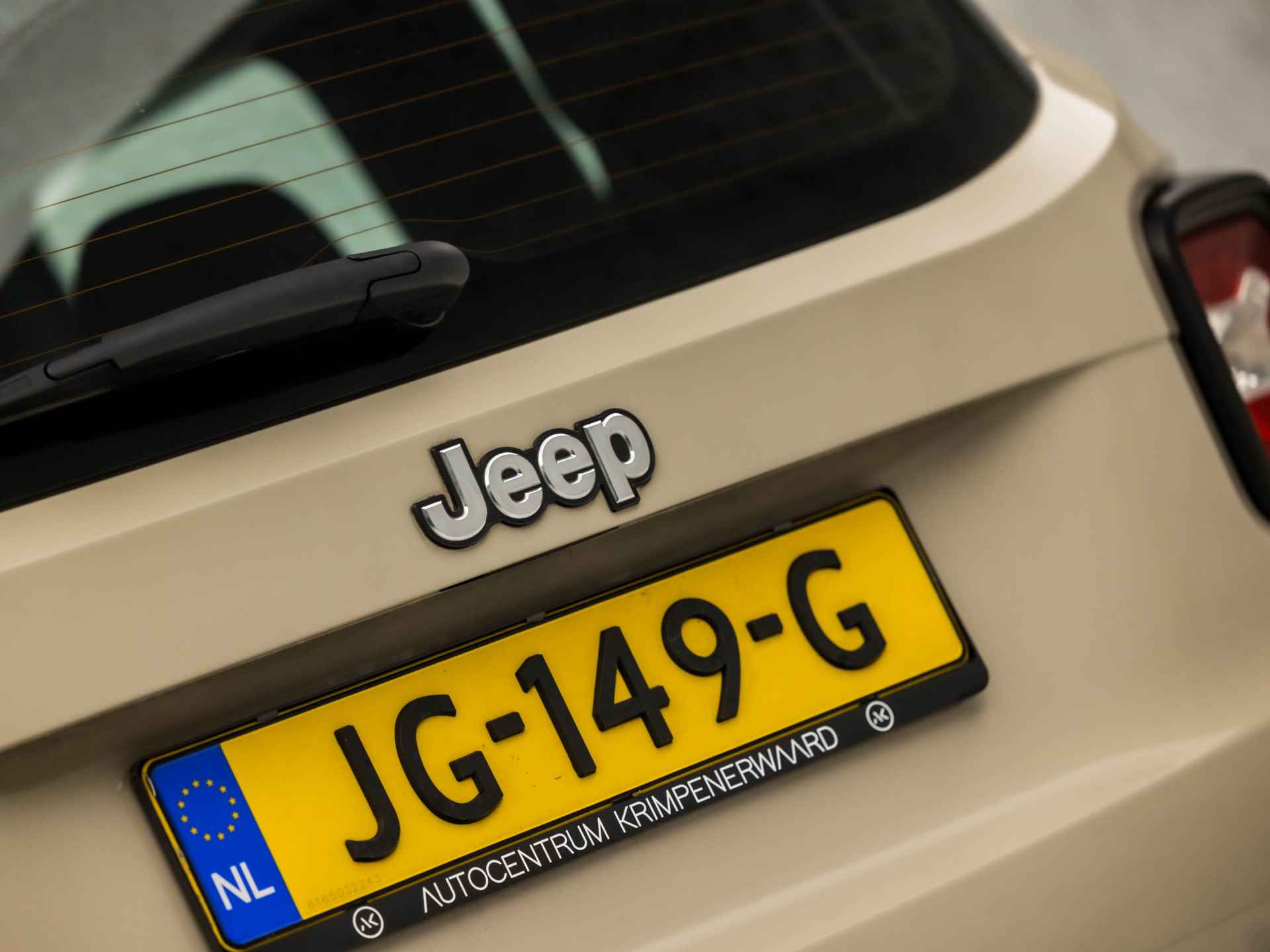 Jeep Renegade 1.4 MultiAir Longitude 141Pk (LOGISCH NAP, NAVIGATIE, CRUISE, PARKEERSENSOREN, SPORTSTOELEN, TREKHAAK, BLUETOOTH, NIEUWE APK, NIEUWSTAAT) - 28/36