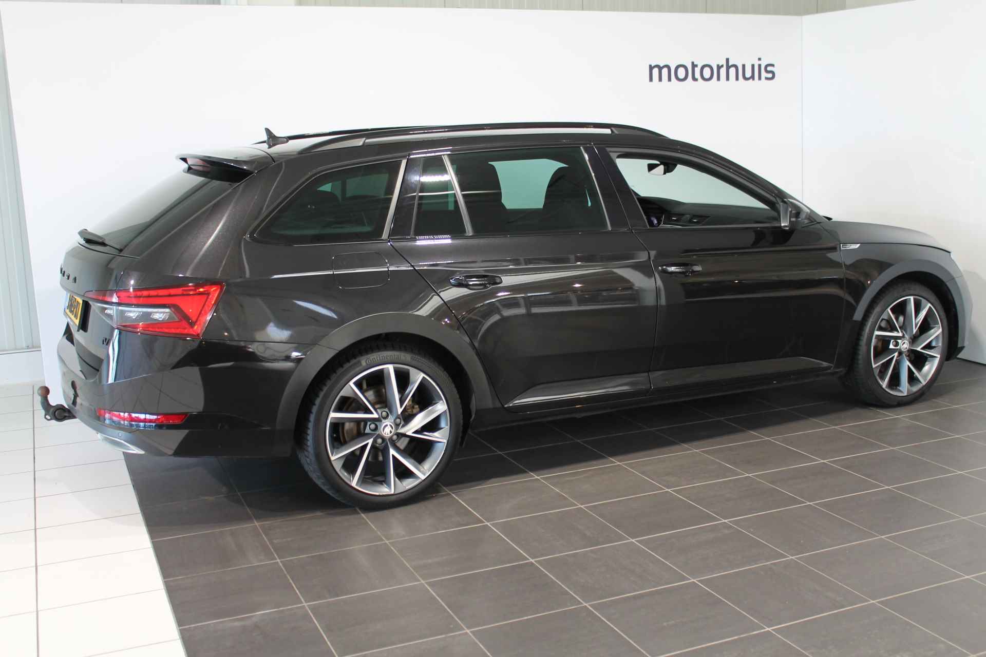 Skoda Superb Combi 1.4 TSI iV PHEV 218PK AUTOMAAT SPORTLINE CANTON VIRTUAL TREKHAAK NAVI CAMERA - 6/49